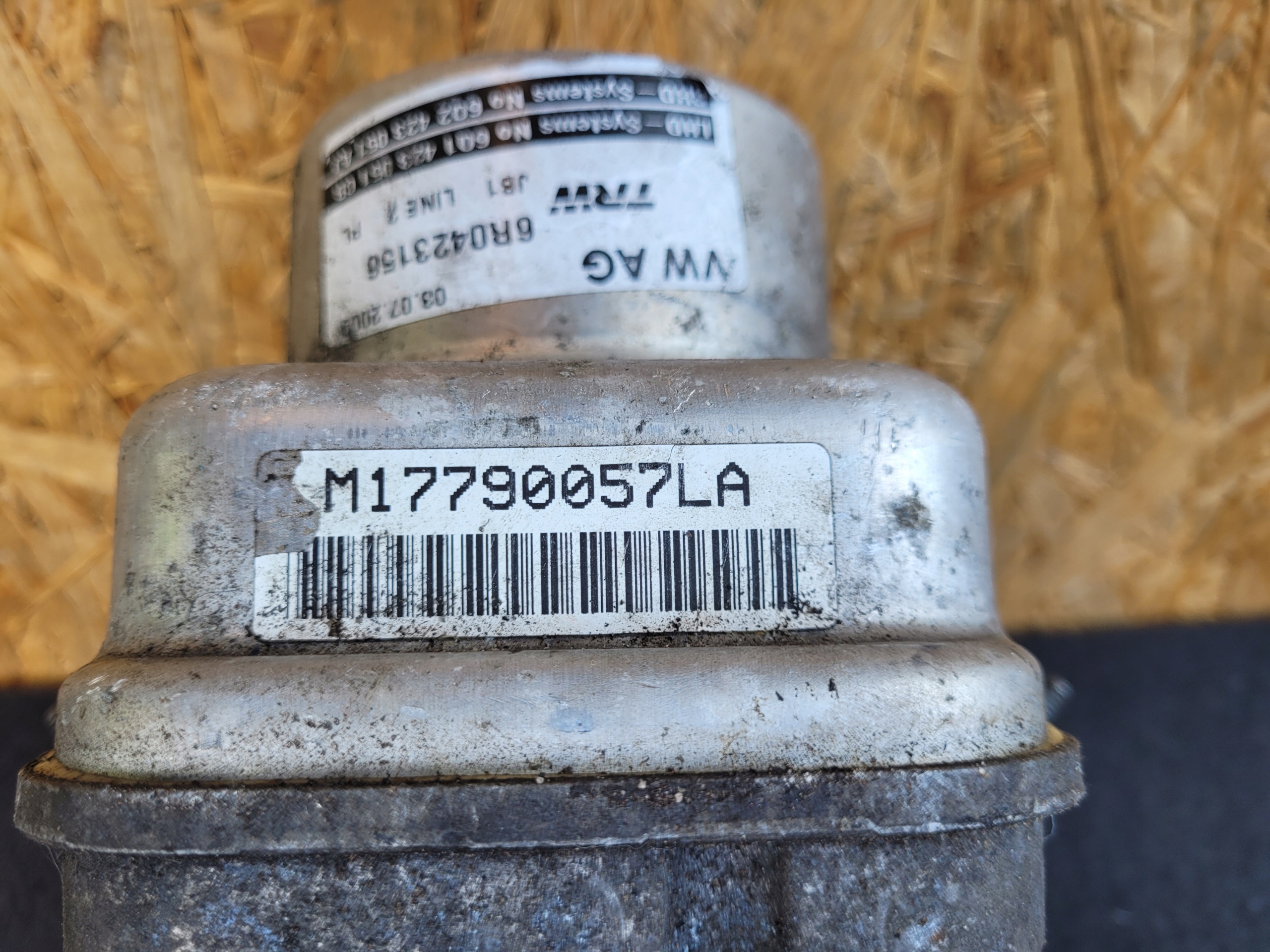 servo pump VW POLO 6R0 6r0423156