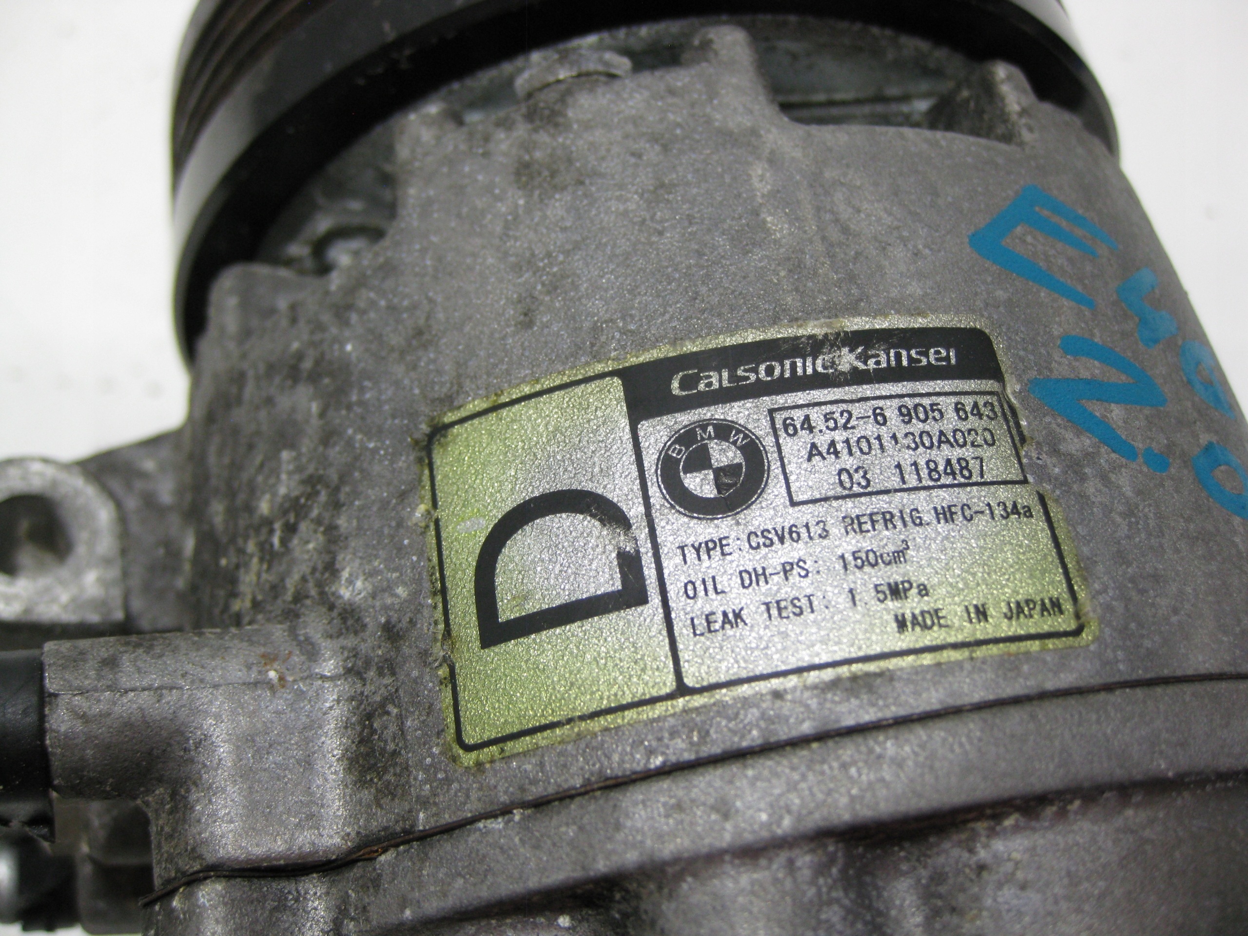 BMW 3 E46 2.0d compressor of the air conditioning compressor; A4101130A020