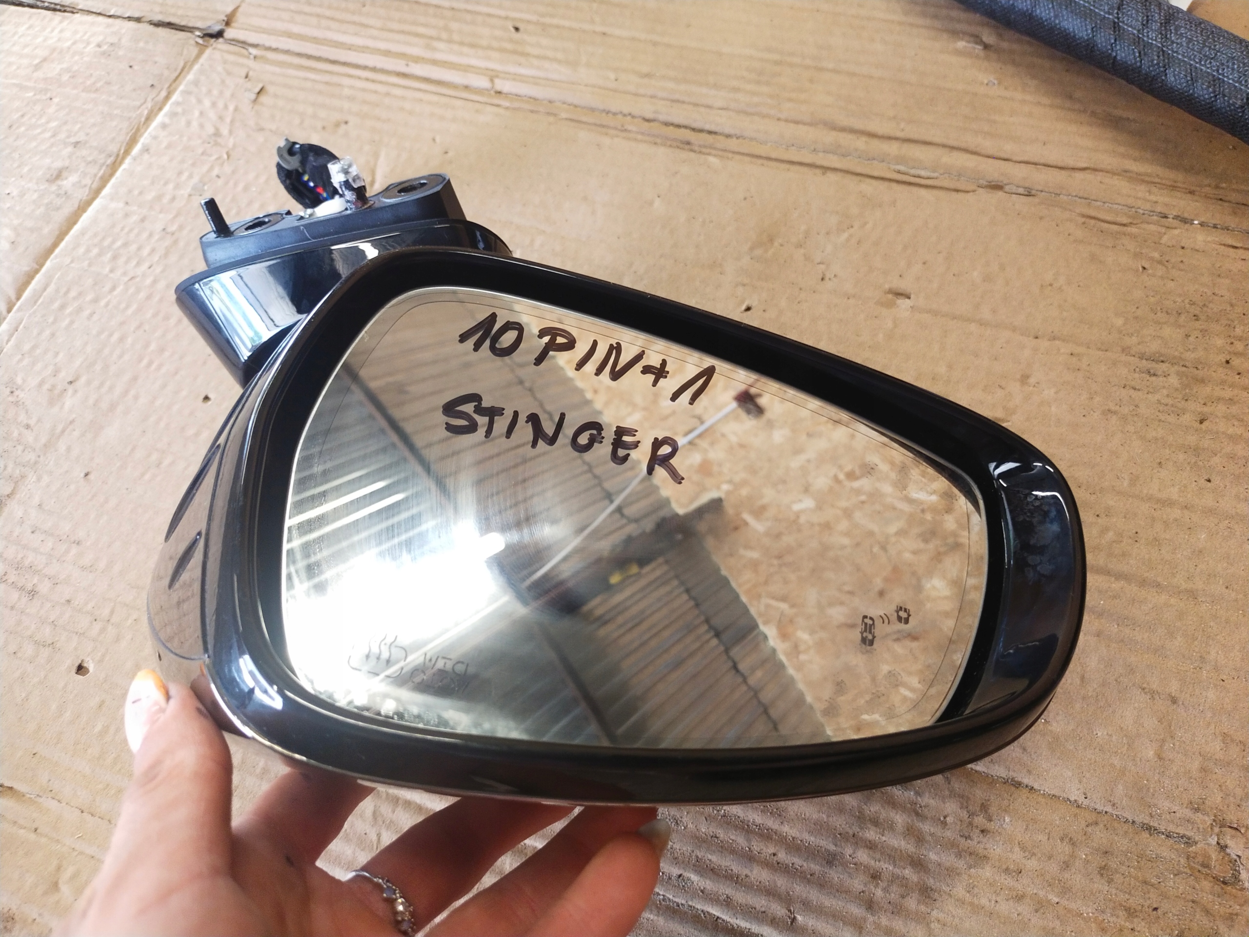 kia STINGER зеркало левое 11 пин