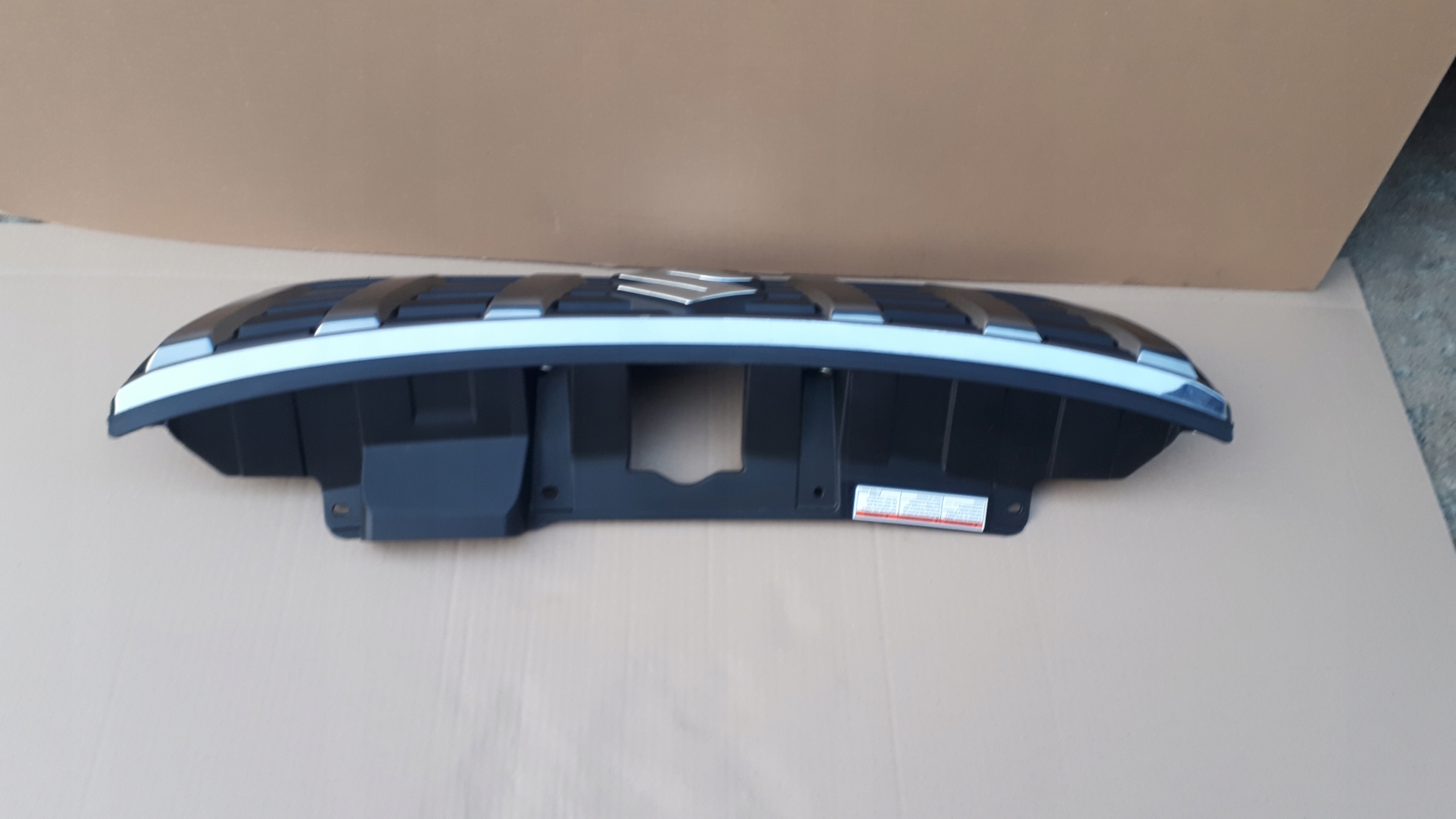 Suzuki Vitara I ET Kühlergrill FRONTGRILL Kühlergitter - Thumbnail 10