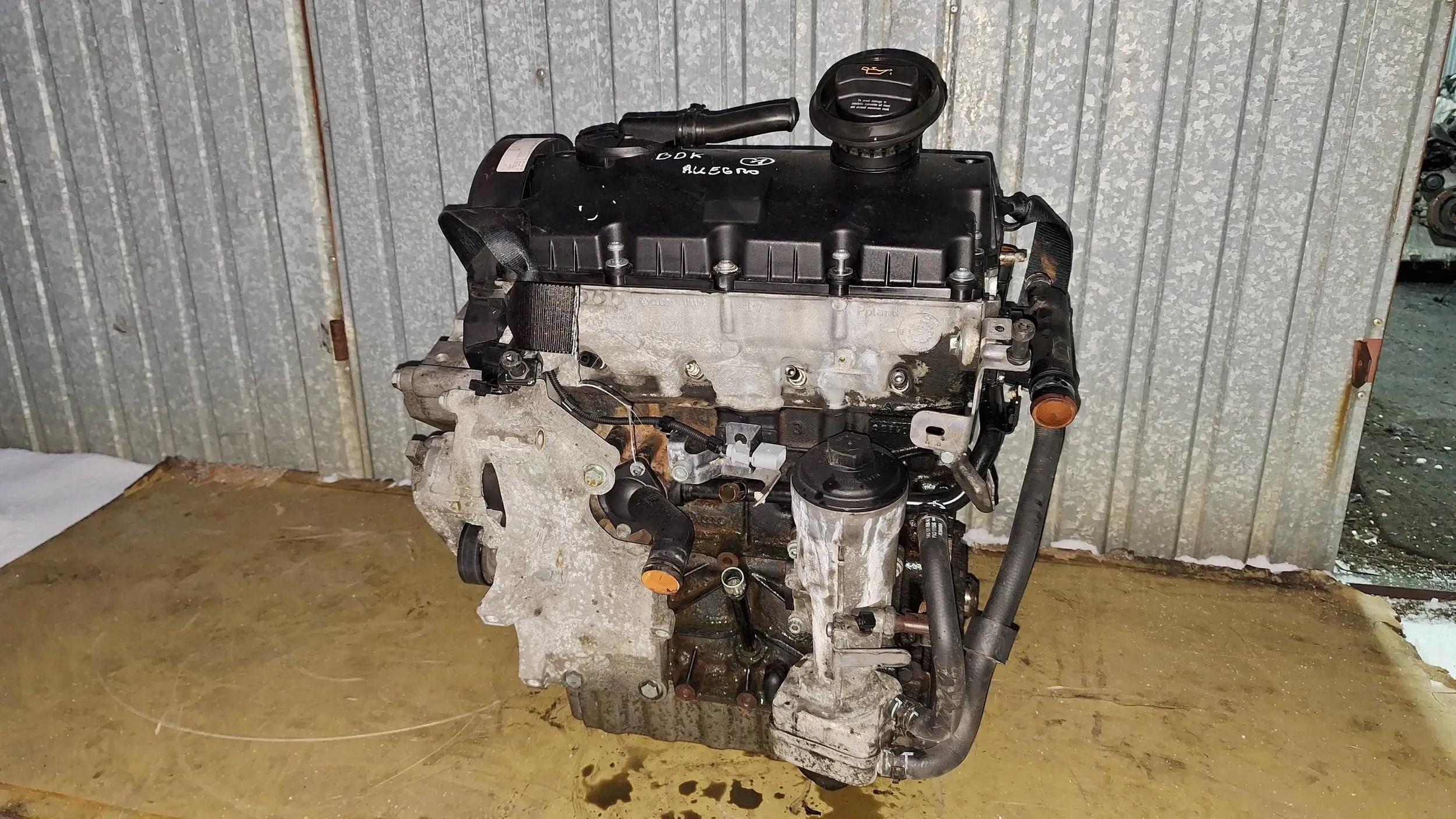 engine VW GOLF V TOURAN CADDY 2.0 SDI BDK unprotected pillar 03