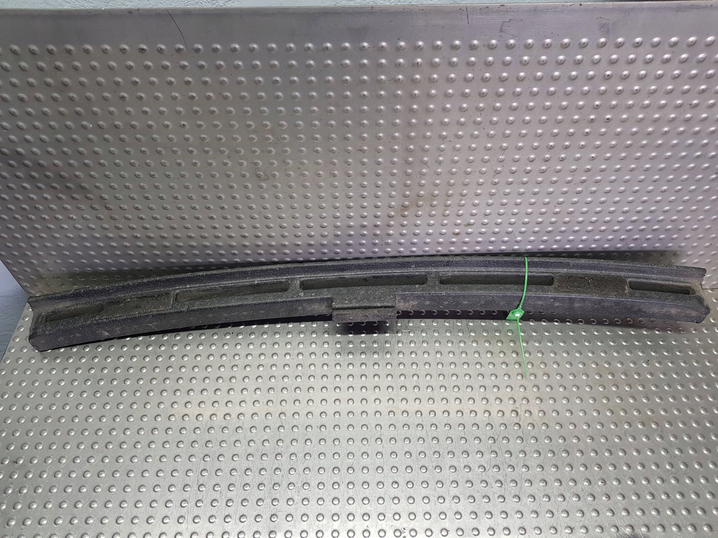 ABSORBER nárazníku záď 3B9807251D VW PASSAT B5 KOMBI