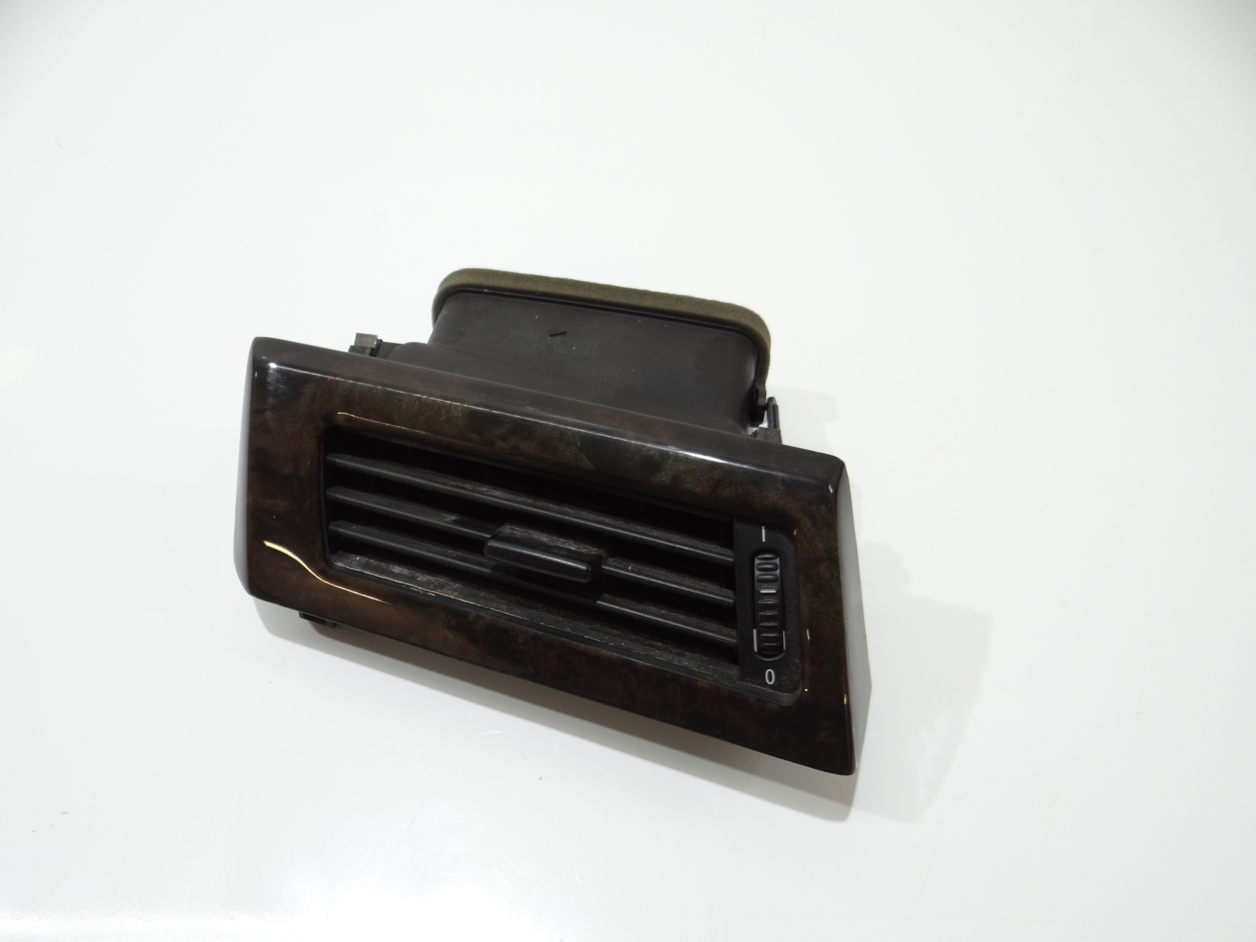 rešetka rešetka ventilacije klimatizacije BMW E60 E61 EU 6910731 (4273461)