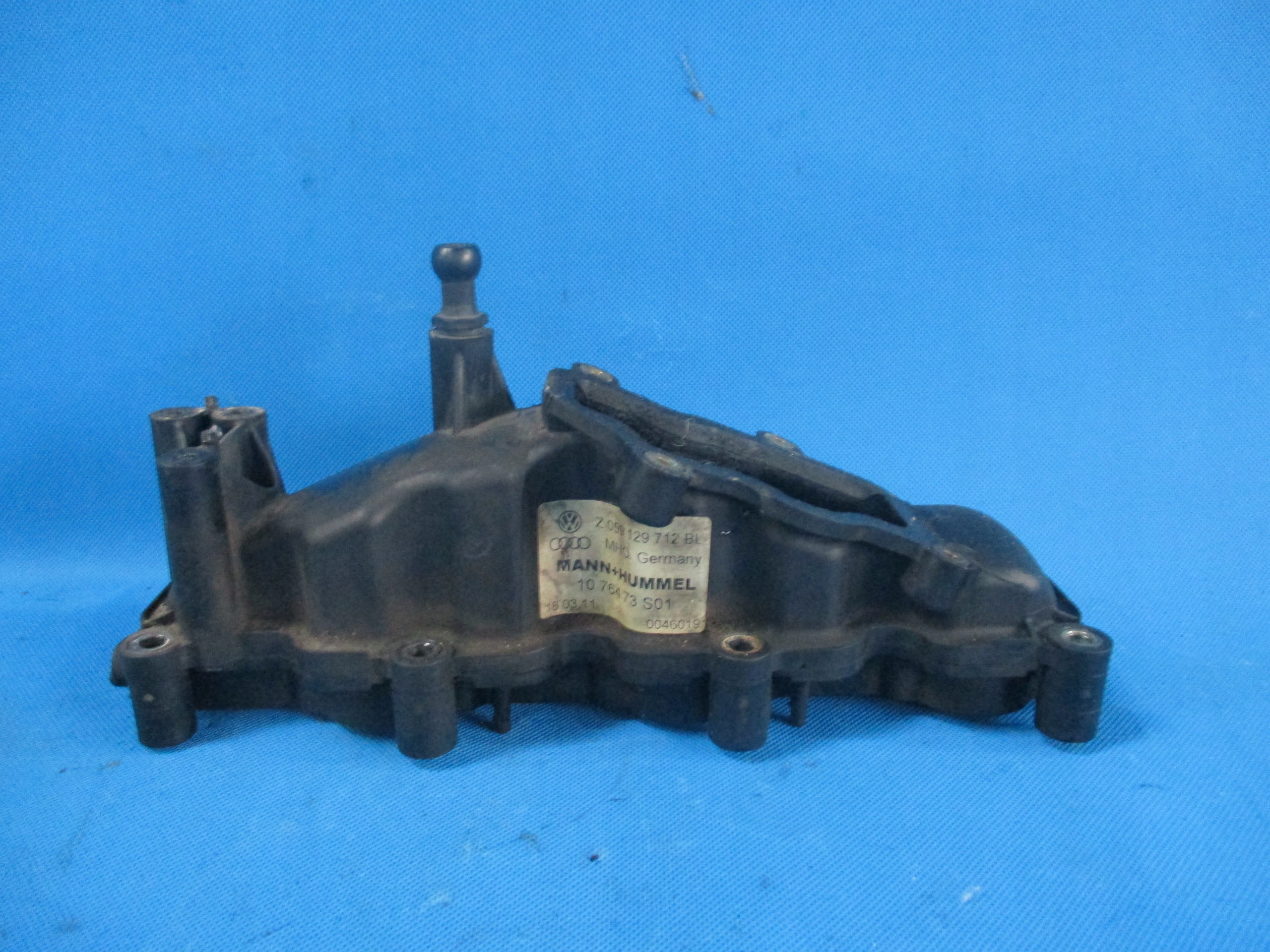 Audi OE 059129712BL коллектор Впускный