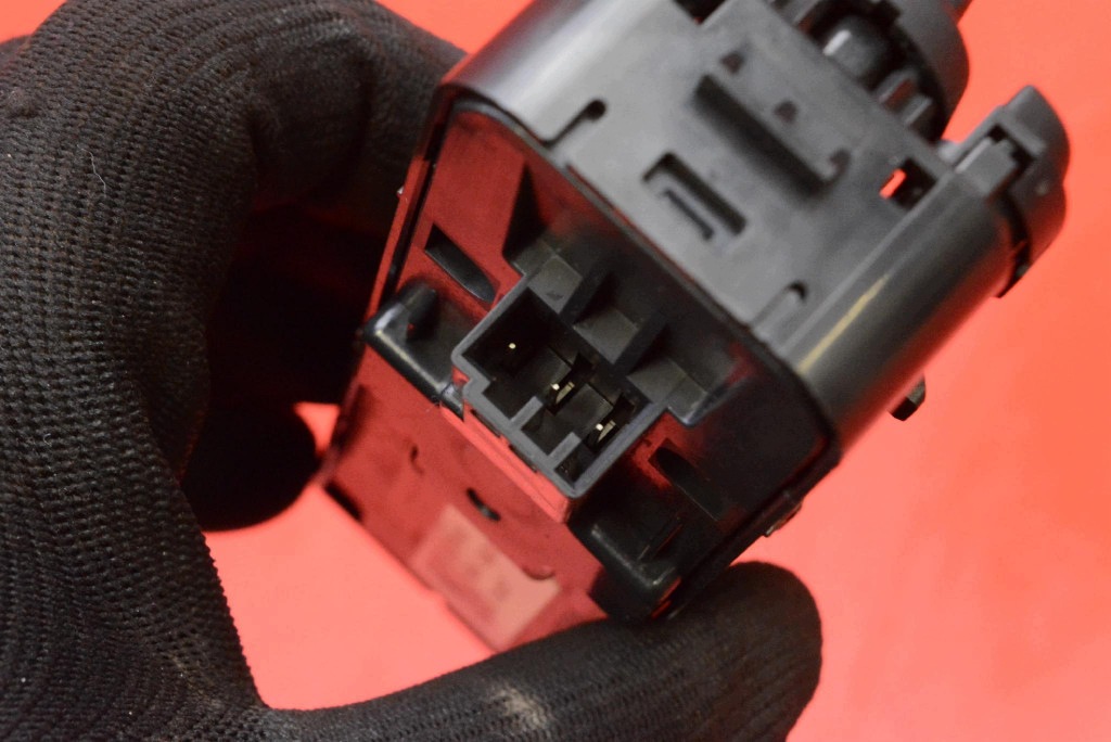 control panel of the window EU 31376495 VOLVO V40 2 II 12-16
