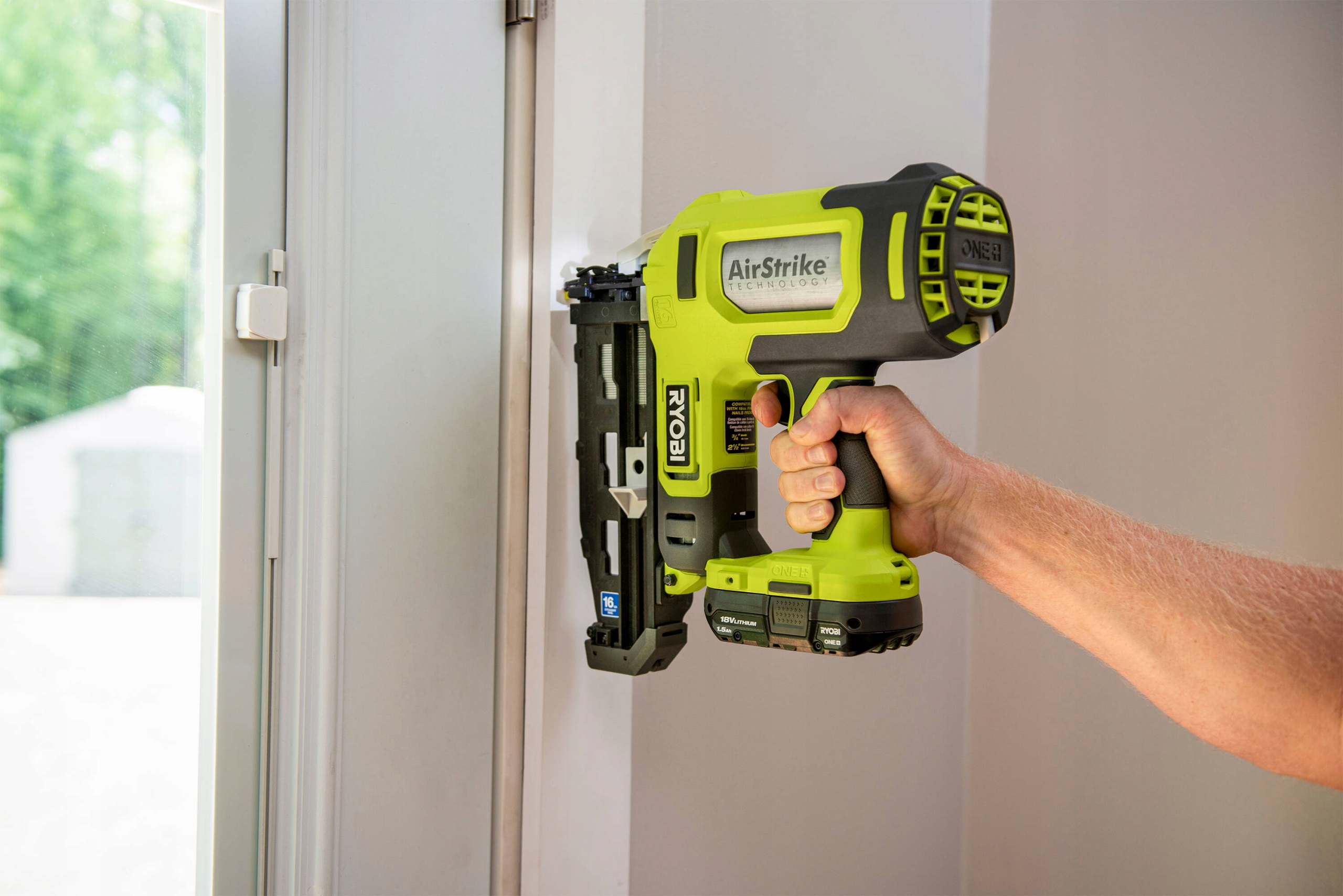 RYOBI 18V R16GN18G один акумуляторний цвях + максимальні цвяхи / скоби Lenght 64 мм