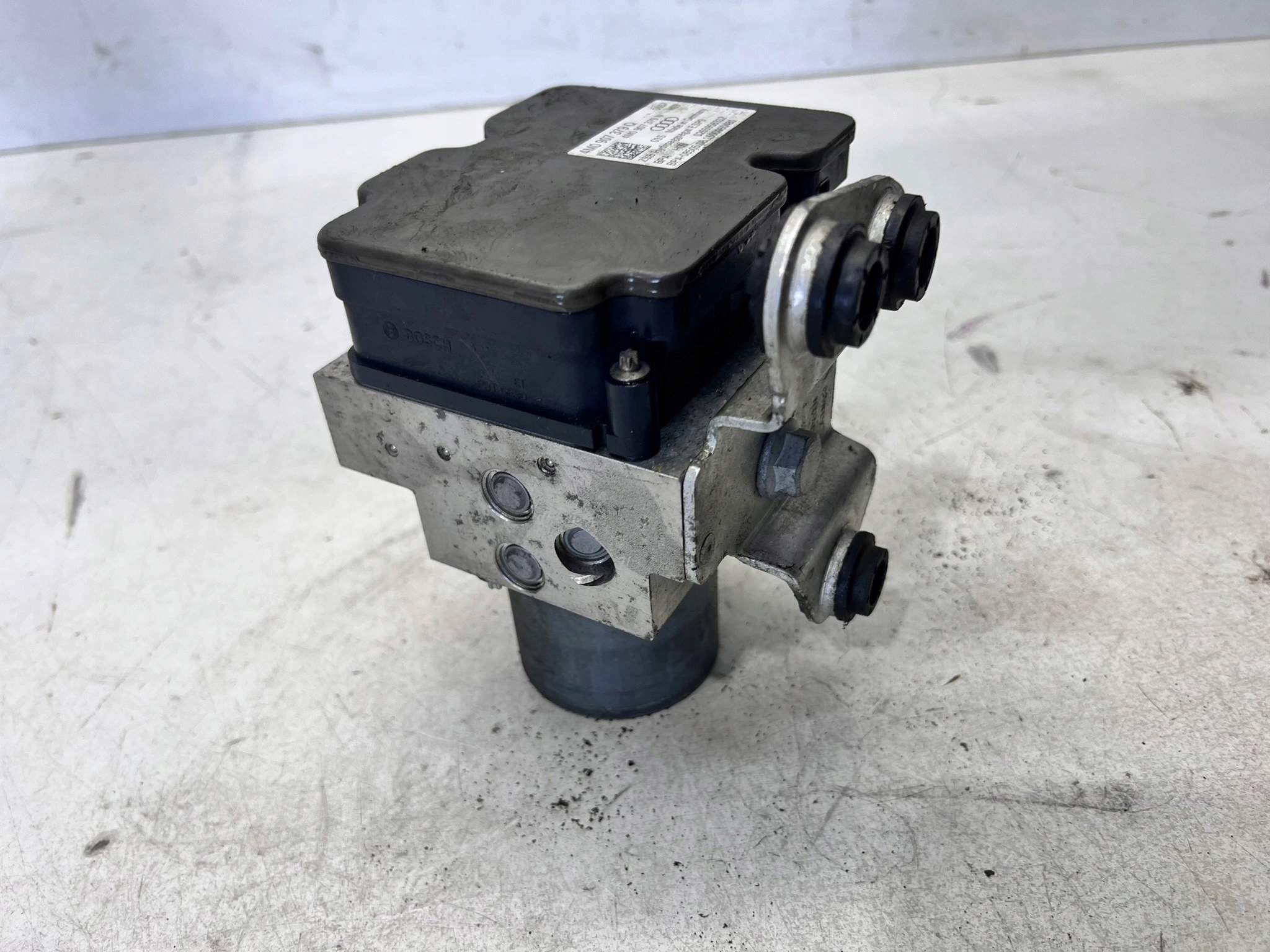 pump control unit ABS ESP AUDI Q7 4M 4M0907379Q 4M0907379N