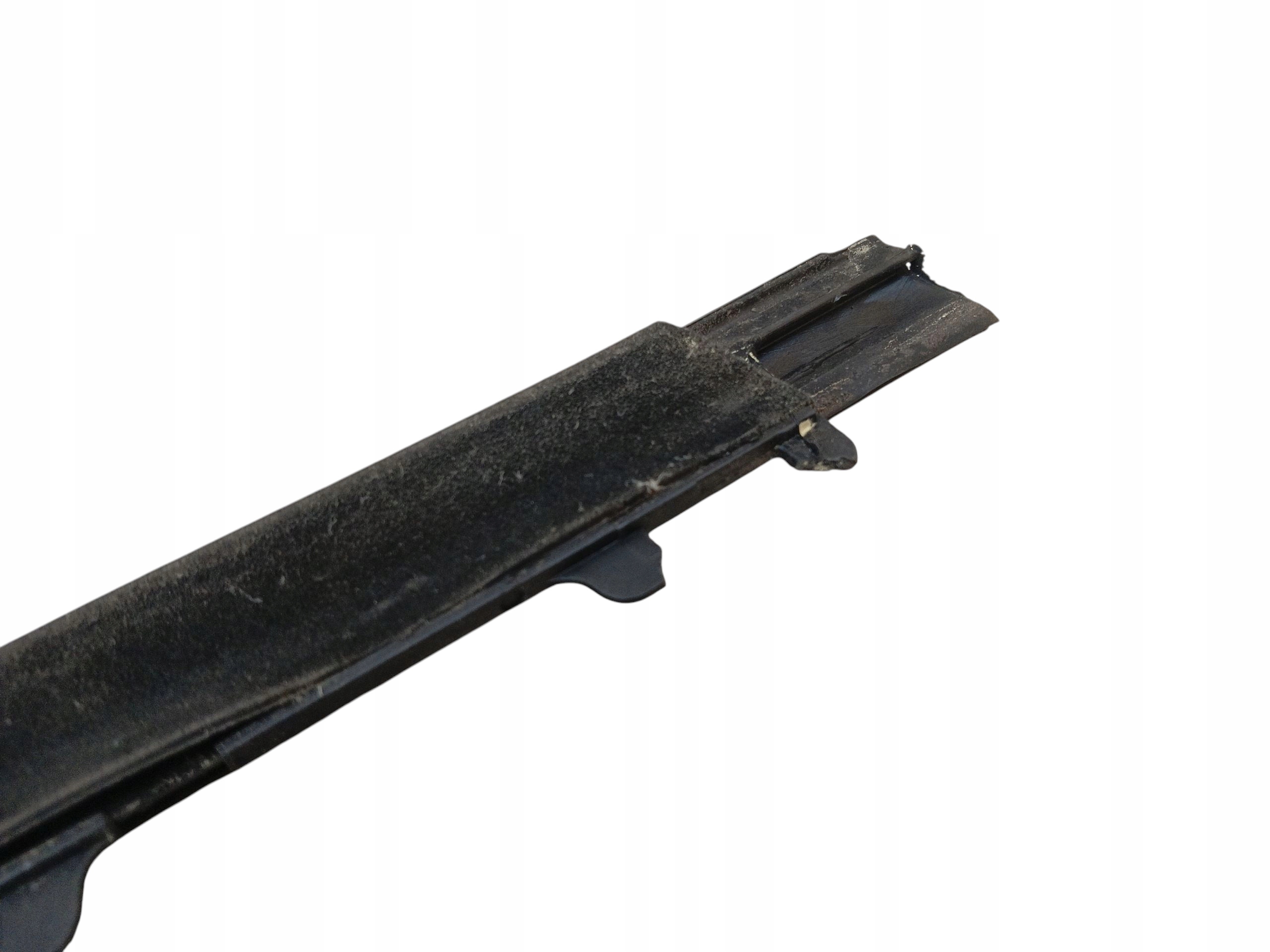moulding dust windows left front PEUGEOT 2008 and LIFT