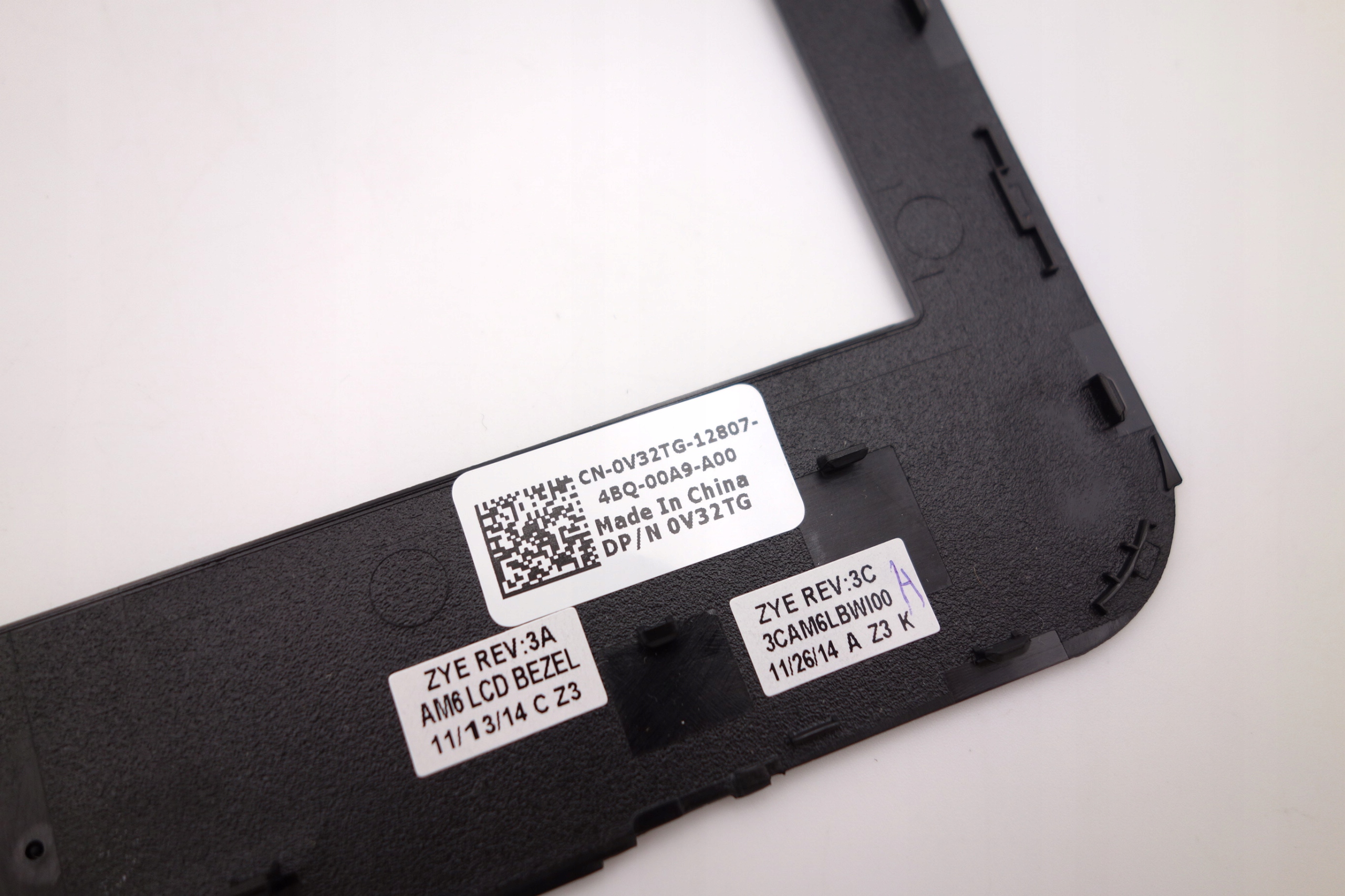 NOWA Ramka Matrycy Dell Inspiron 7547 7548 V32TG Rodzaj ramka