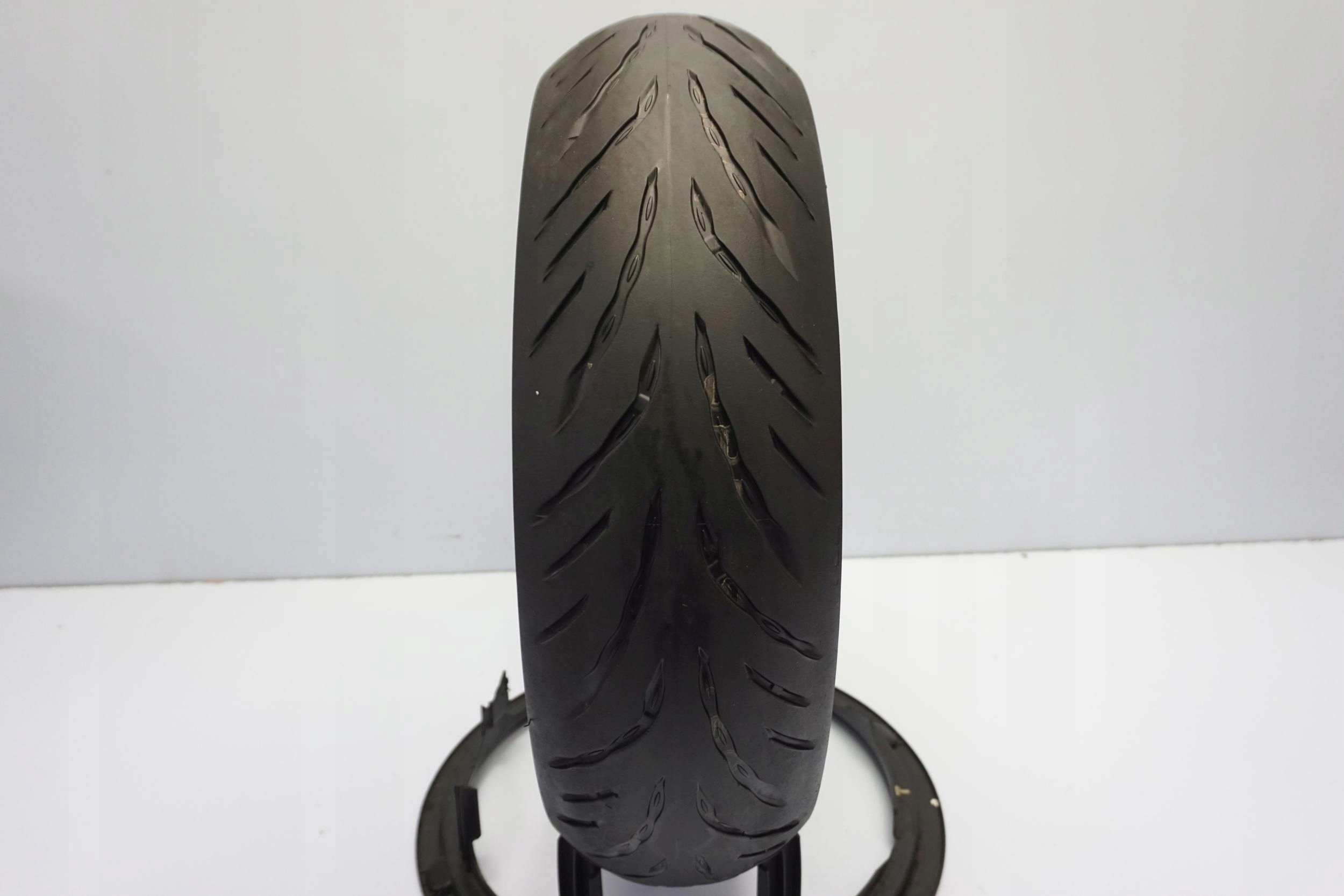 Шины Bridgestone BATTLAX T32 160/60/17 DOT 0221