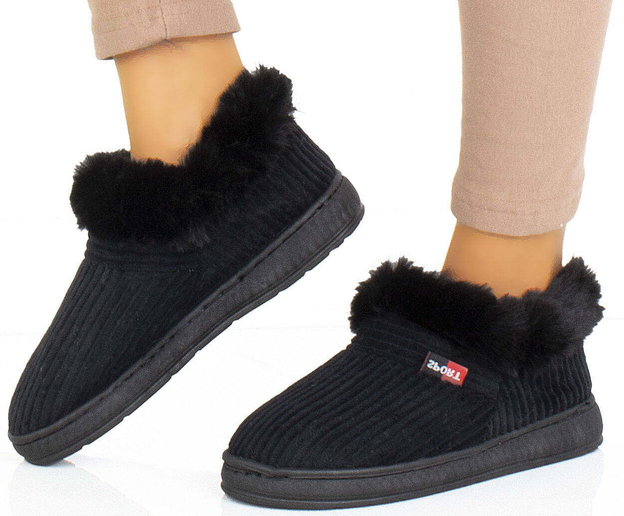 KAPCIE DOMOWE KLAPKI OCIEPLANE CZARNE WSUWANE CIEPŁE FUTERKO 38 Marka inna
