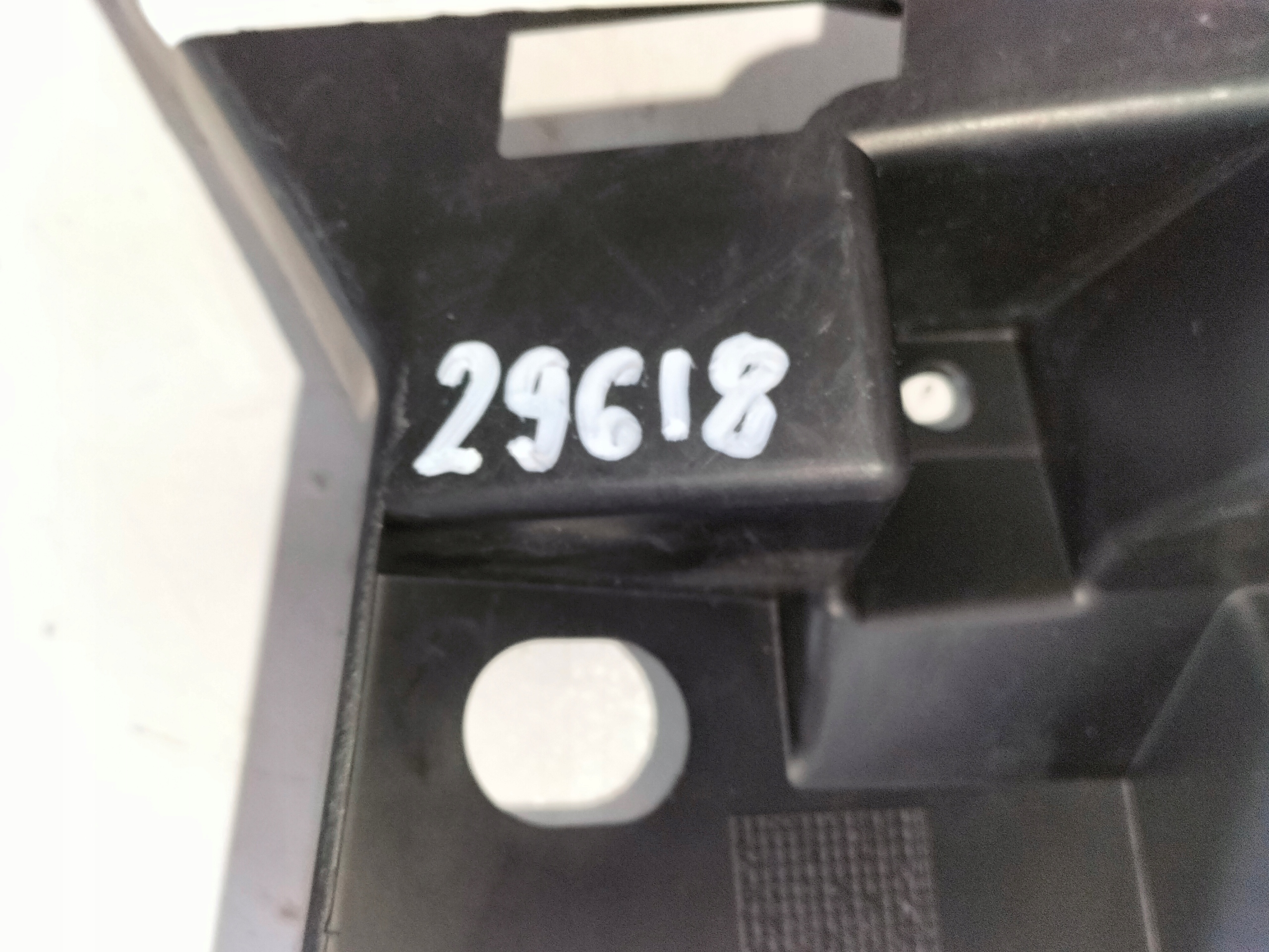bumper bracket front right SKODA FABIA II 07
