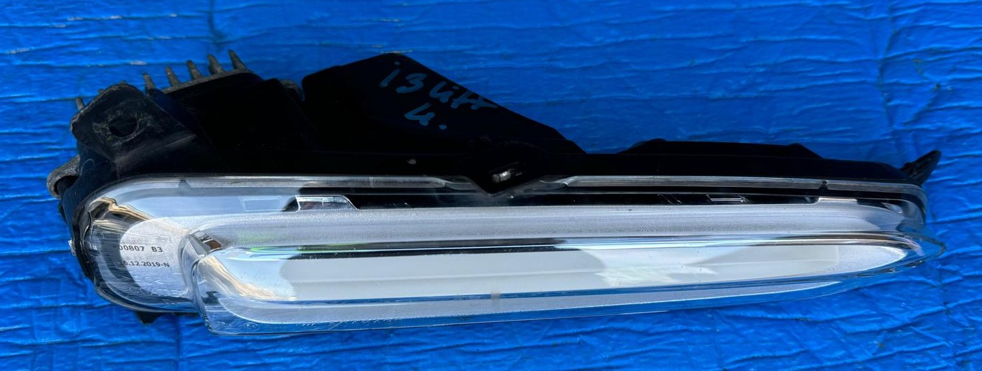 ГАЛОГЕН правый led BMW I3 РЕСТАЙЛИНГ 90156475