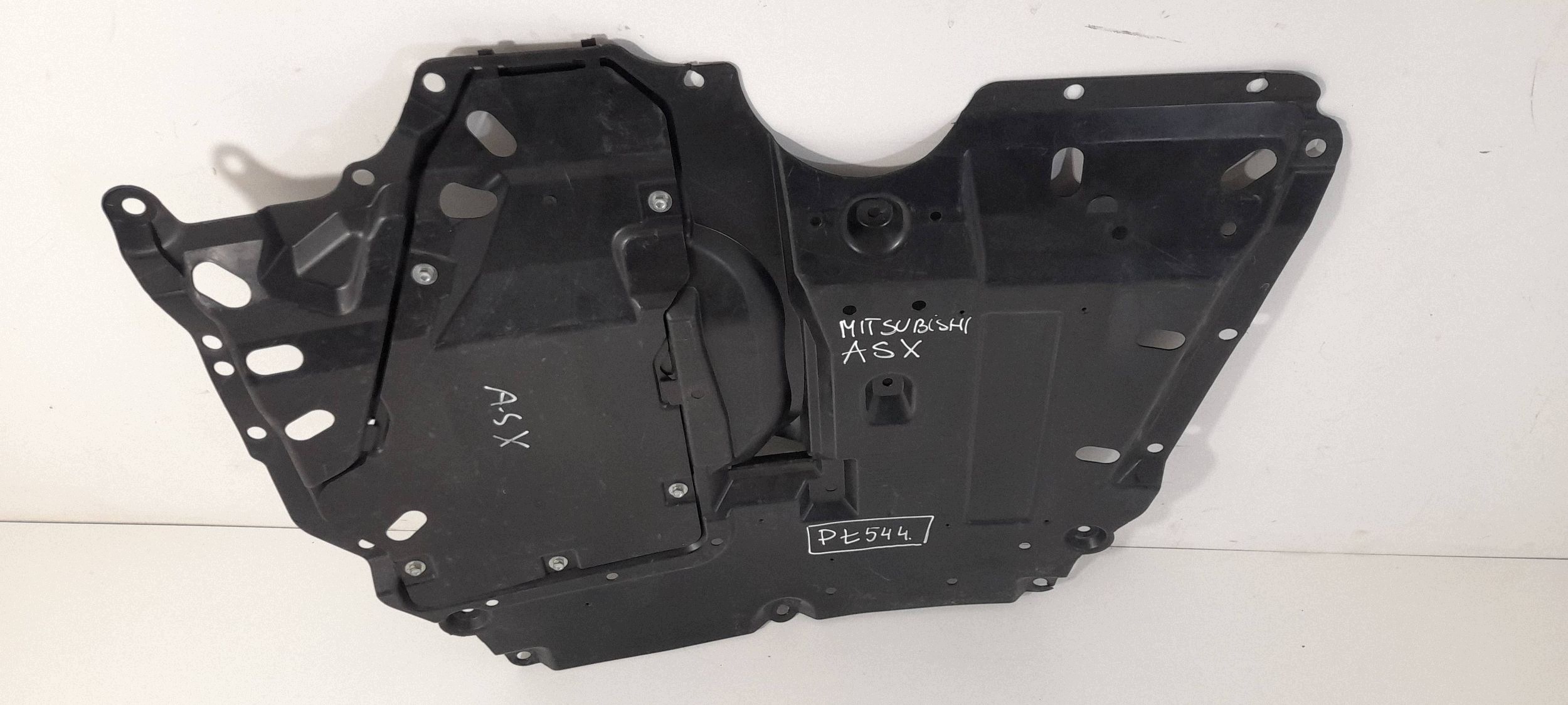 Mitsubishi ASX cover below engine 5379A968 (PL544)
