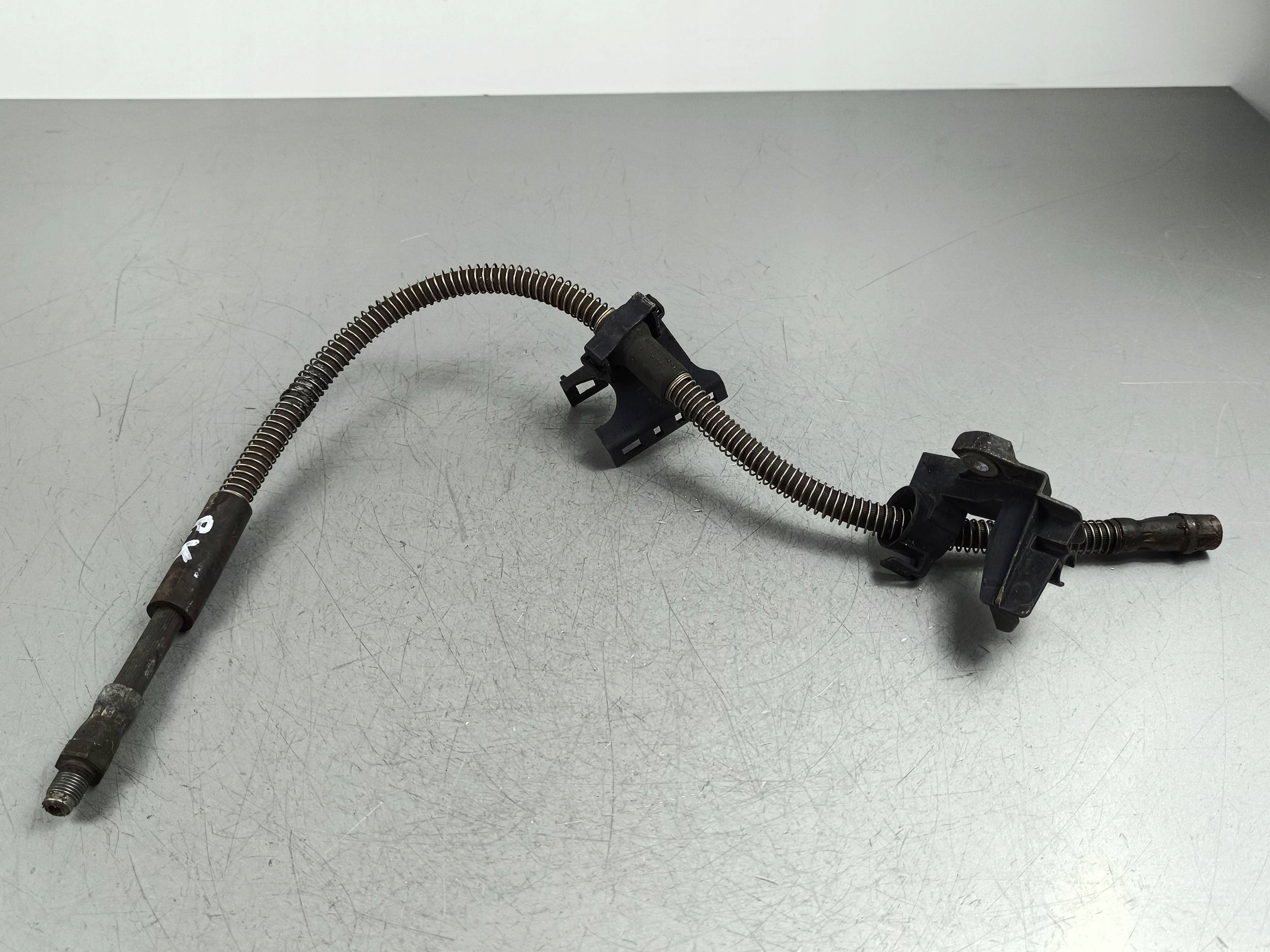 2015 mercedes-benz SL R231 тормозной шланг