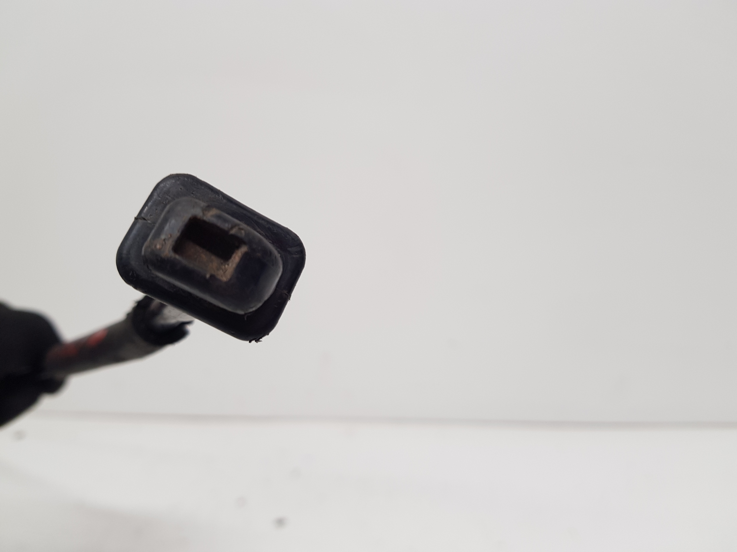 HYUNDAI I30 BAT DRUT SUPPORT DU CAPOT 2007-12R