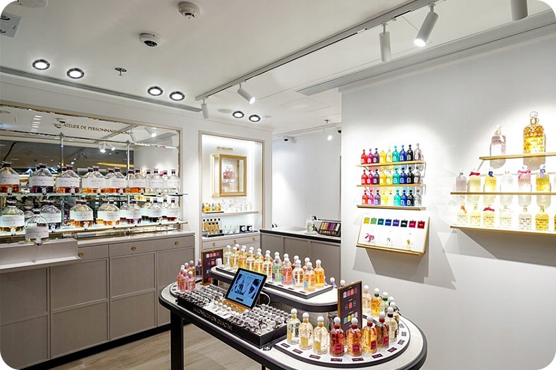 4x OCZKO SUFITOWE LED OCZKO LED OPRAWKA GU10 Zasilanie sieciowe