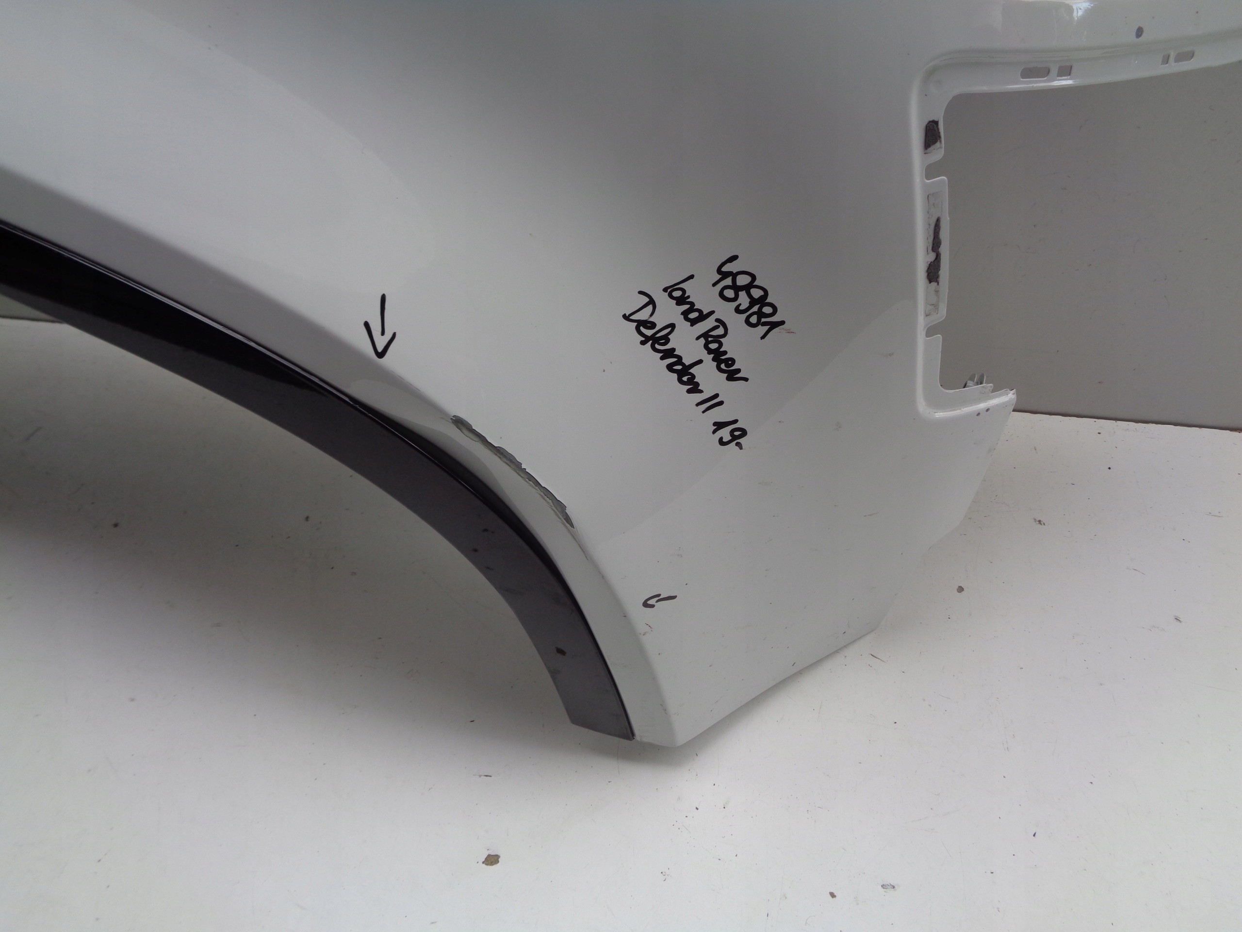 fender right front LAND ROVER DEFENDER II 19- NR 48981