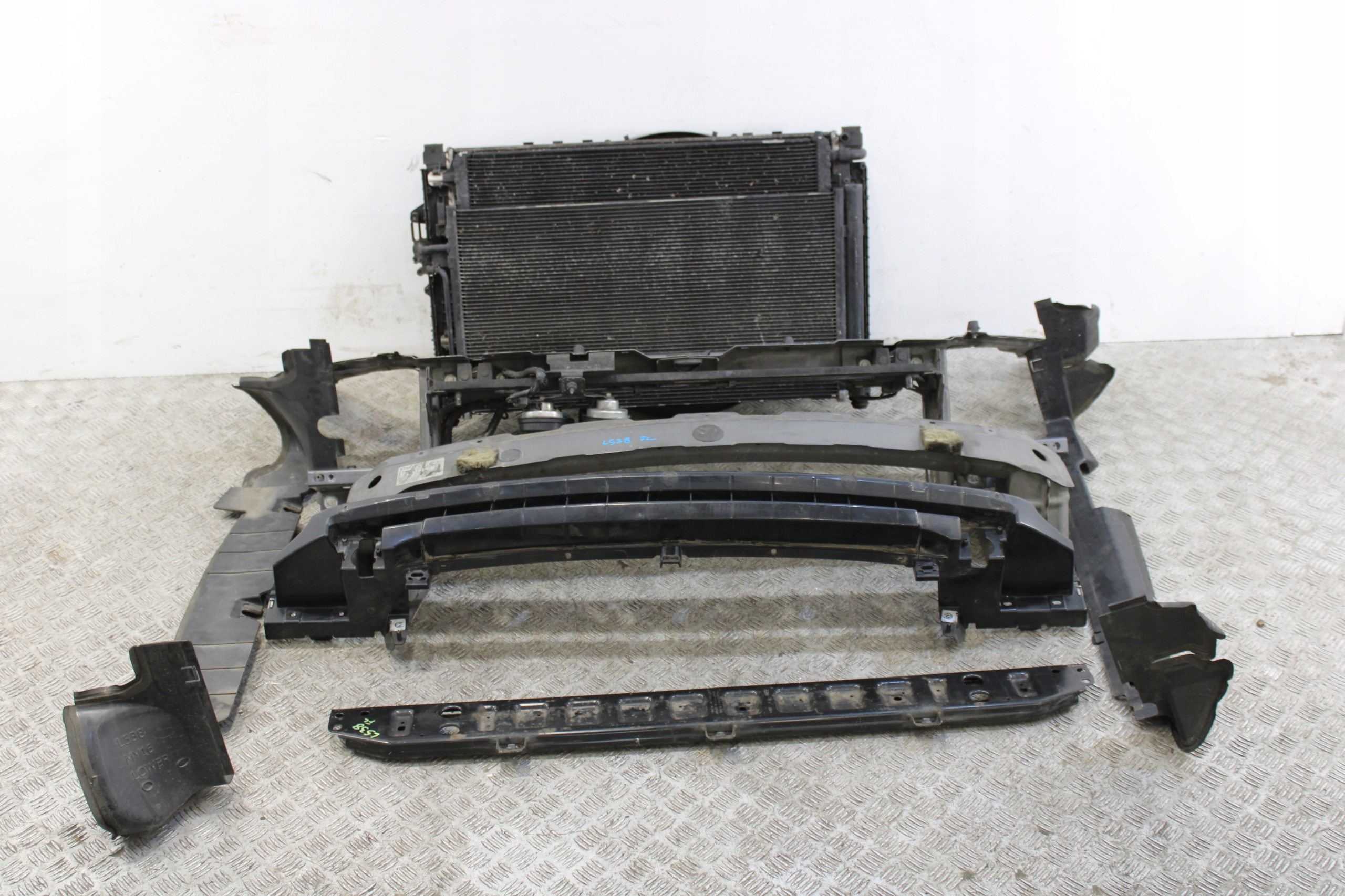 support panel for radiators radiator pillar LAND ROVER EVOQUE L538 LIFT 2,0 D