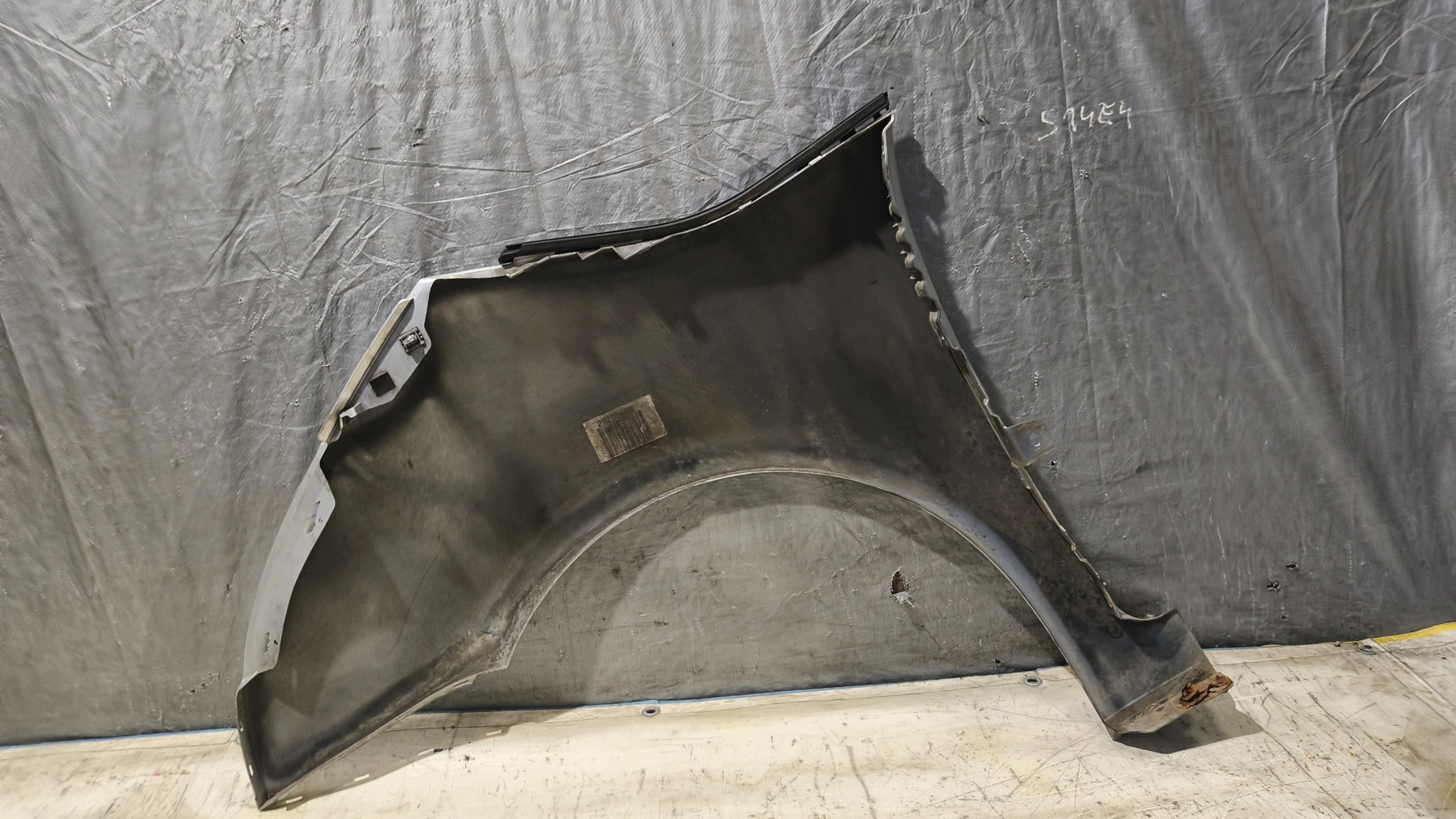 fender right front CITROEN PICASSO C4 2008r