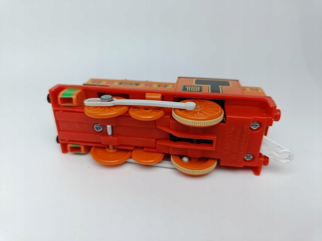 TrackMaster TOMY PLARAIL JaponiaTomek Lokomotywa z napędem NIA Wiek dziecka 3 lata +