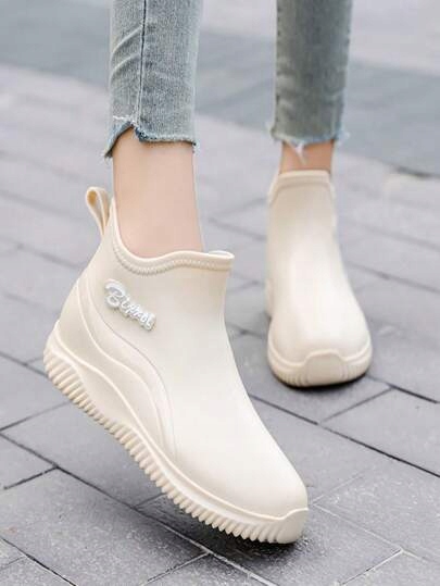 KALOSZE DAMSKIE BEŻOWE WSUWANE CASUAL 39 ŁJA Oryginalne opakowanie producenta brak