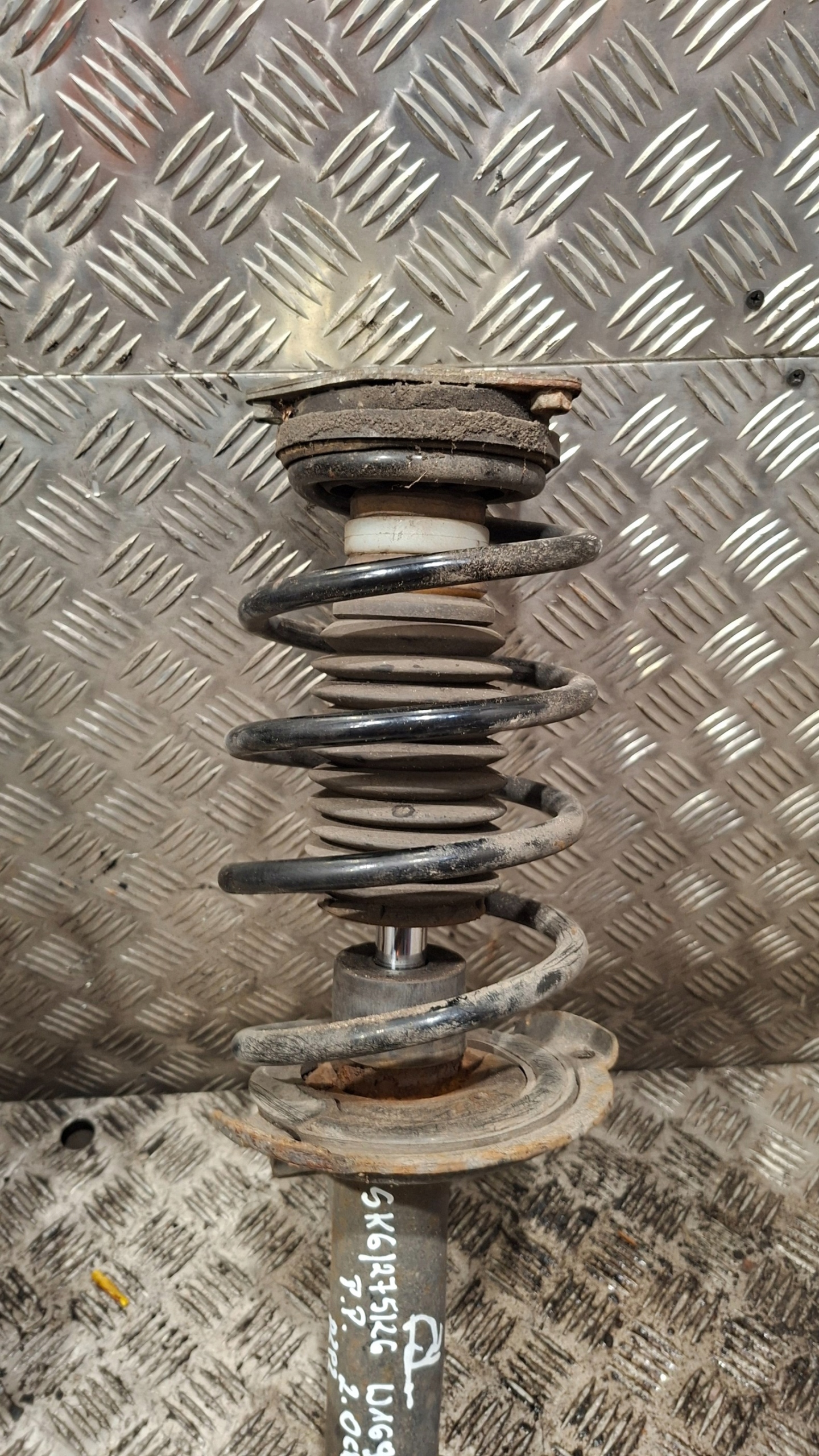 shock absorber spring right front MERCEDES W169 2.0CDI