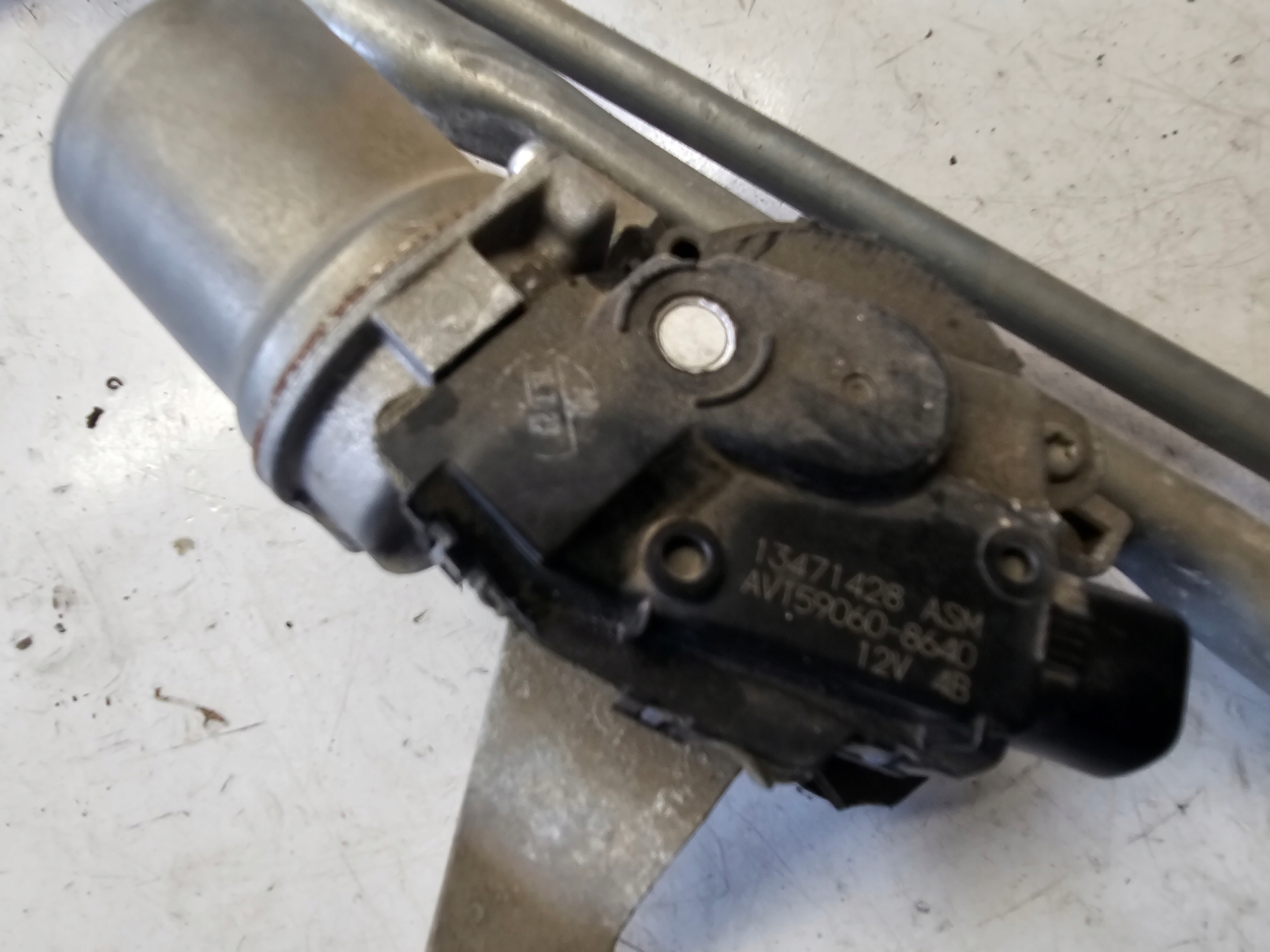 OPEL INSIGNIA B Gestänge Motor Wischer vorne 13471428