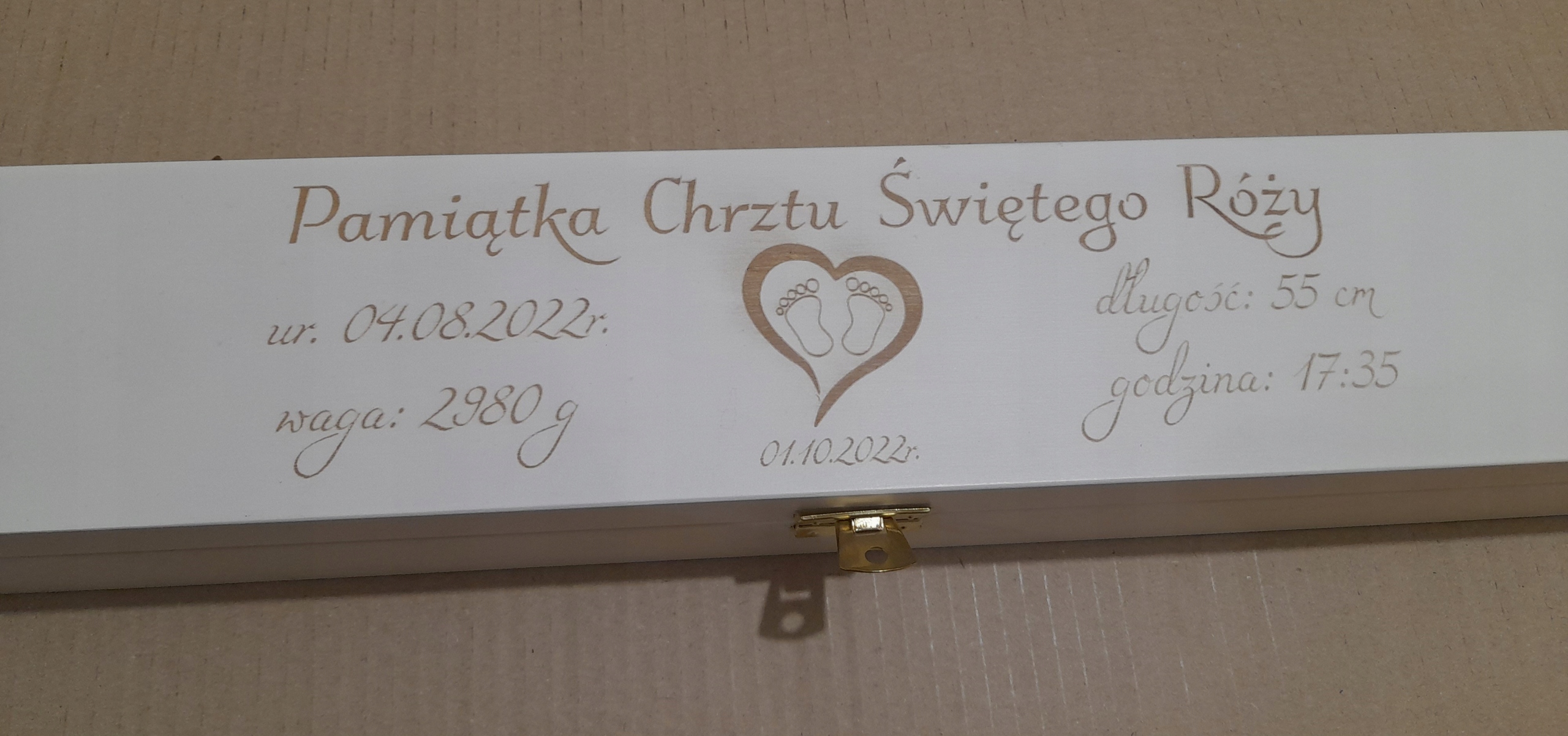 BIAŁE DREWNIANE PUDEŁKO NA ŚWIECE GRAWER - CHRZEST Rodzaj inny