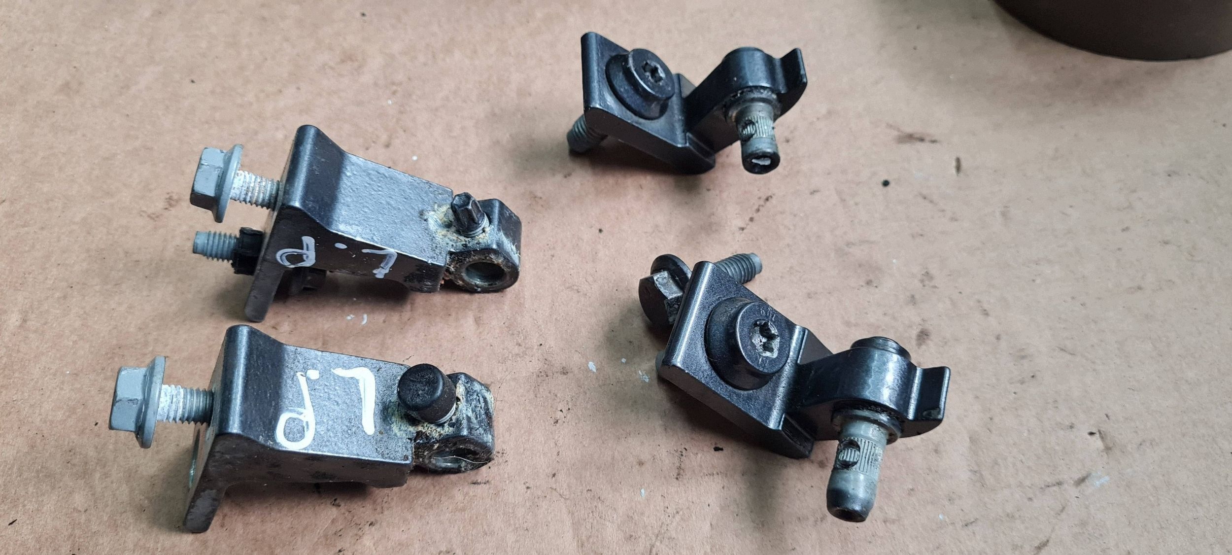 A5 8T LIFT hinge hinges door left left front SPORTBACK LX7R 8K0831401B
