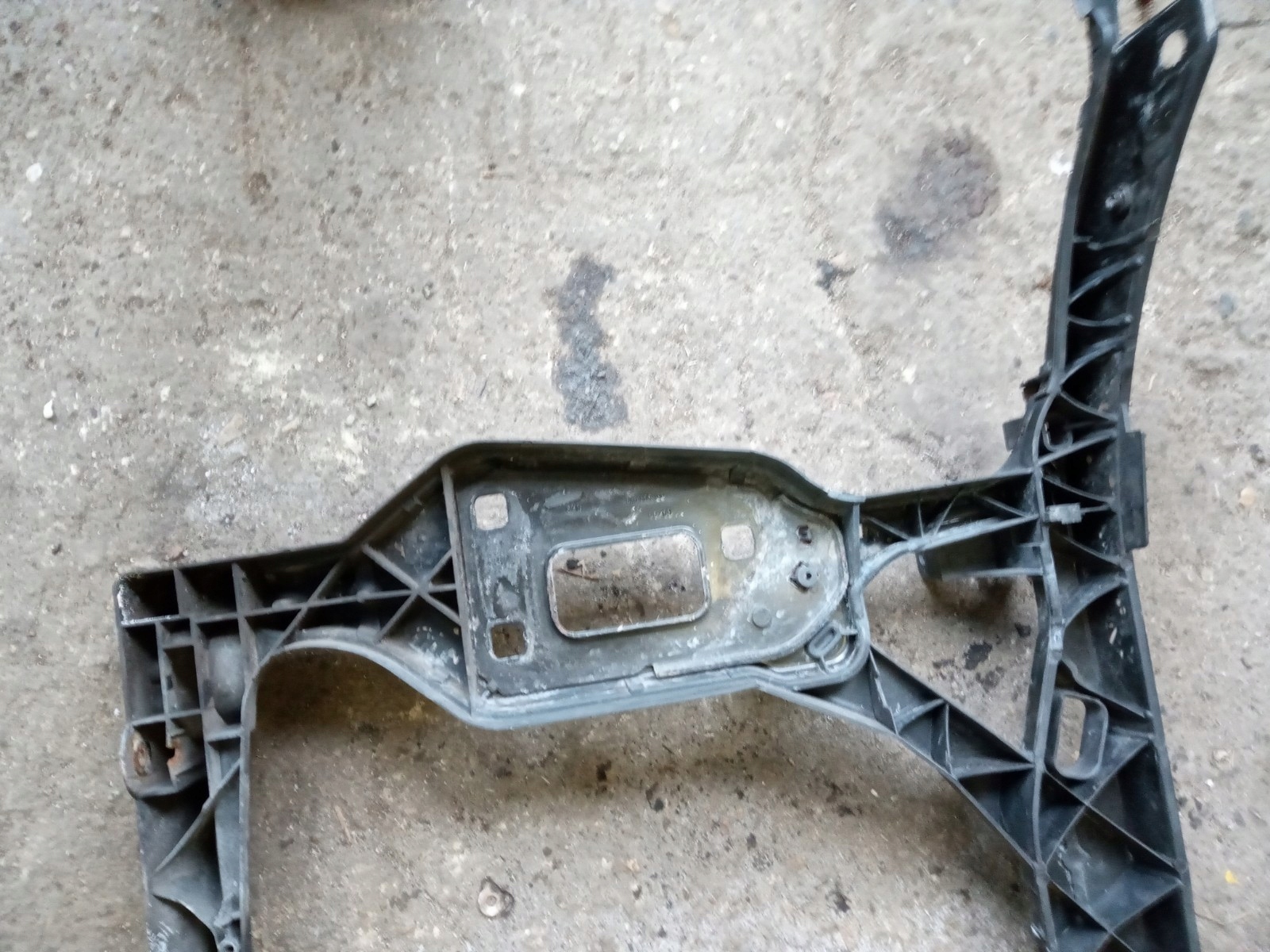 AUDI A5 A4 B8 support panel for radiators pillar frame front