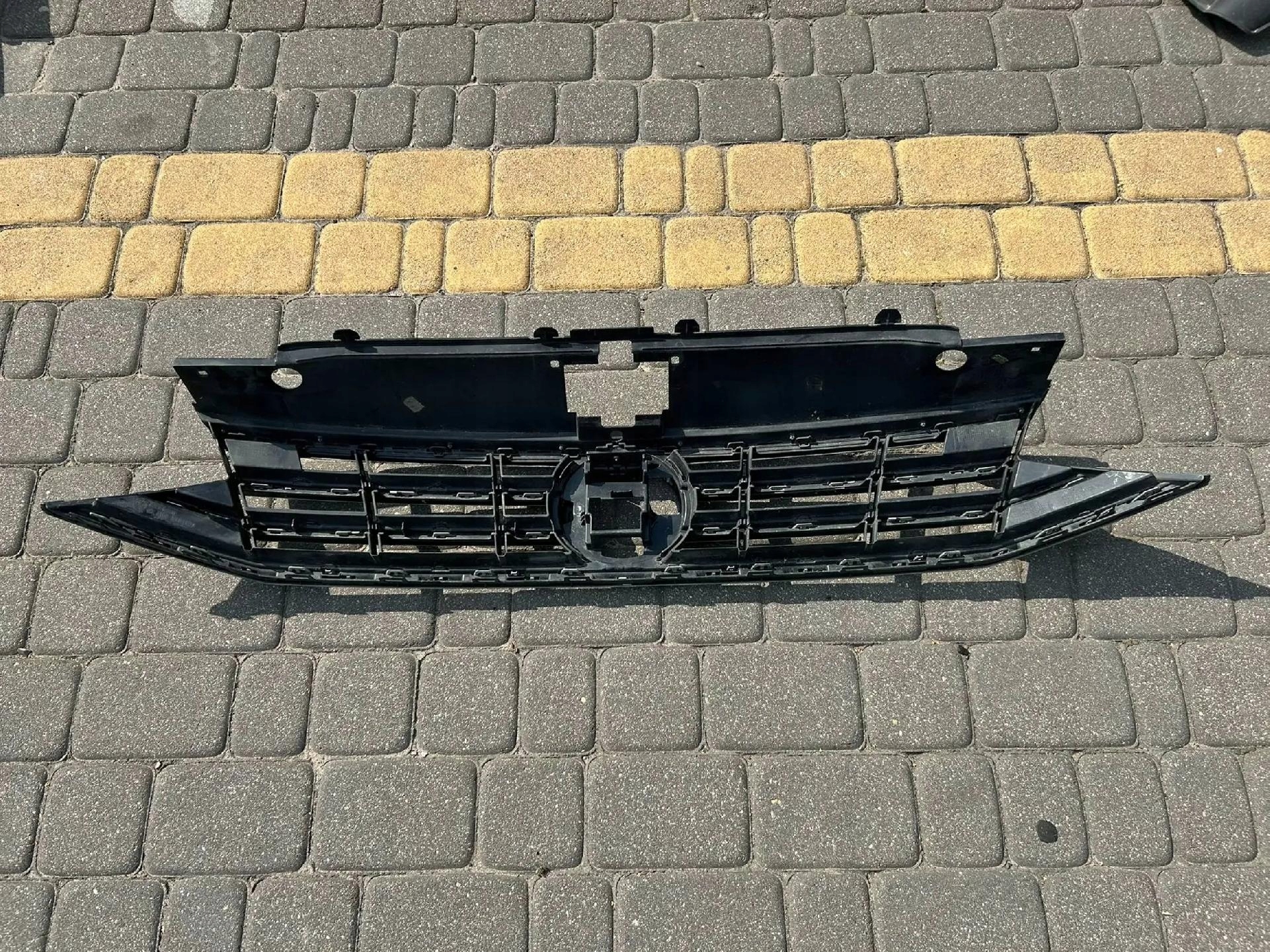 VW Passat B8 Kühlergrill FRONTGRILL Kühlergitter 3G0853651BM - Thumbnail 5