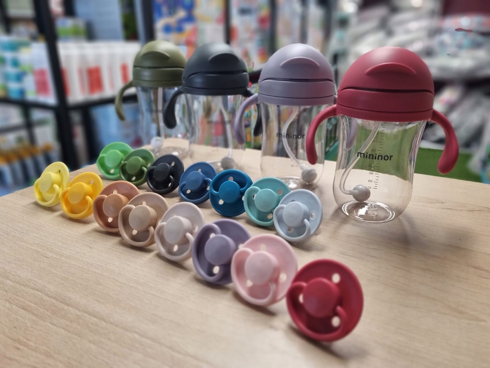 Smoczek okrągły silikonowy 0m+ Sunflower / Mininor Rodzaj okrągły