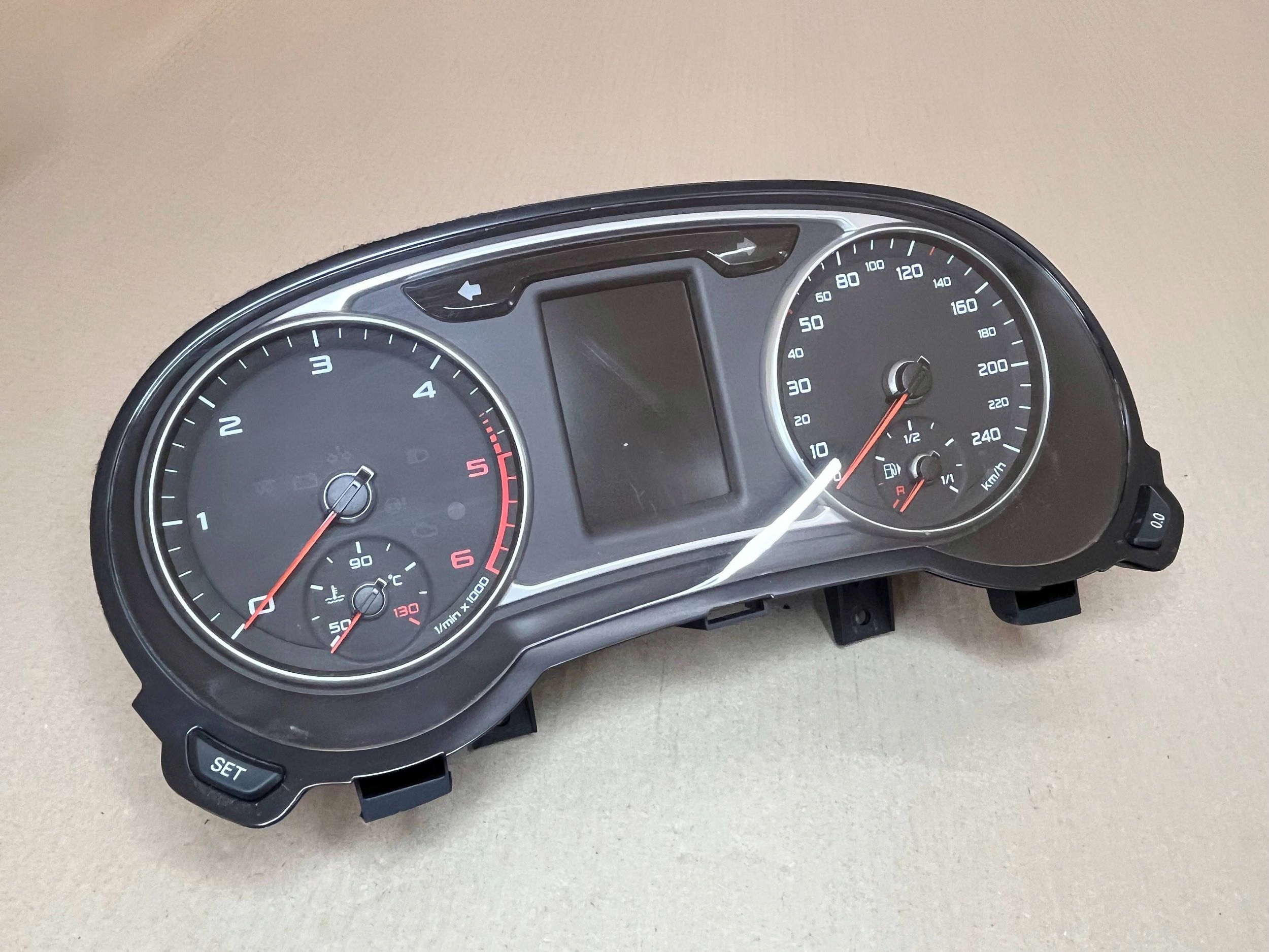 dials Audi A1 8X0920930J
