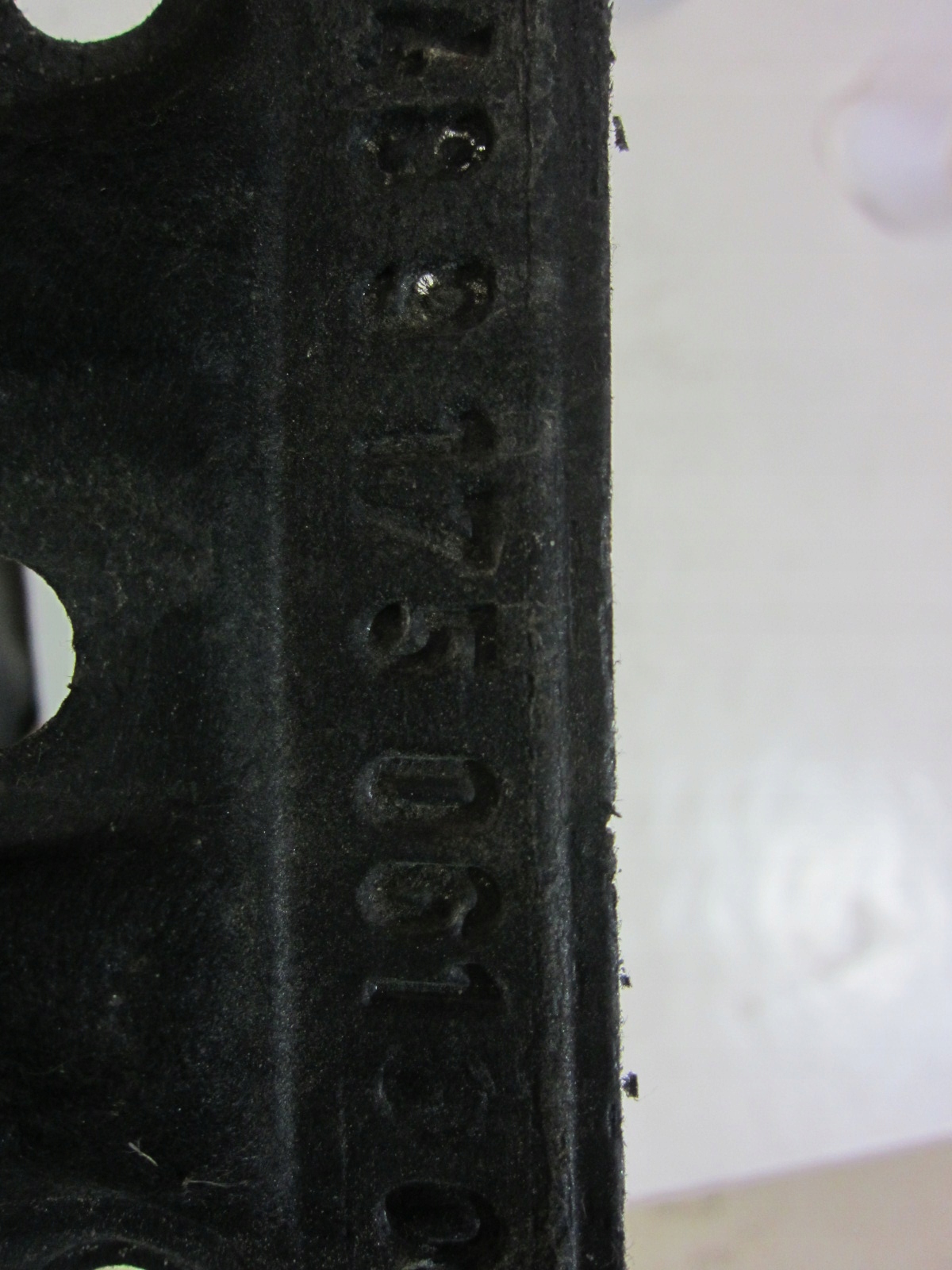 BMW X3 F25 WYGŁUSZENIE ŚCIANY GRODZIOWEJ 9175061 Numer katalogowy części 9175061