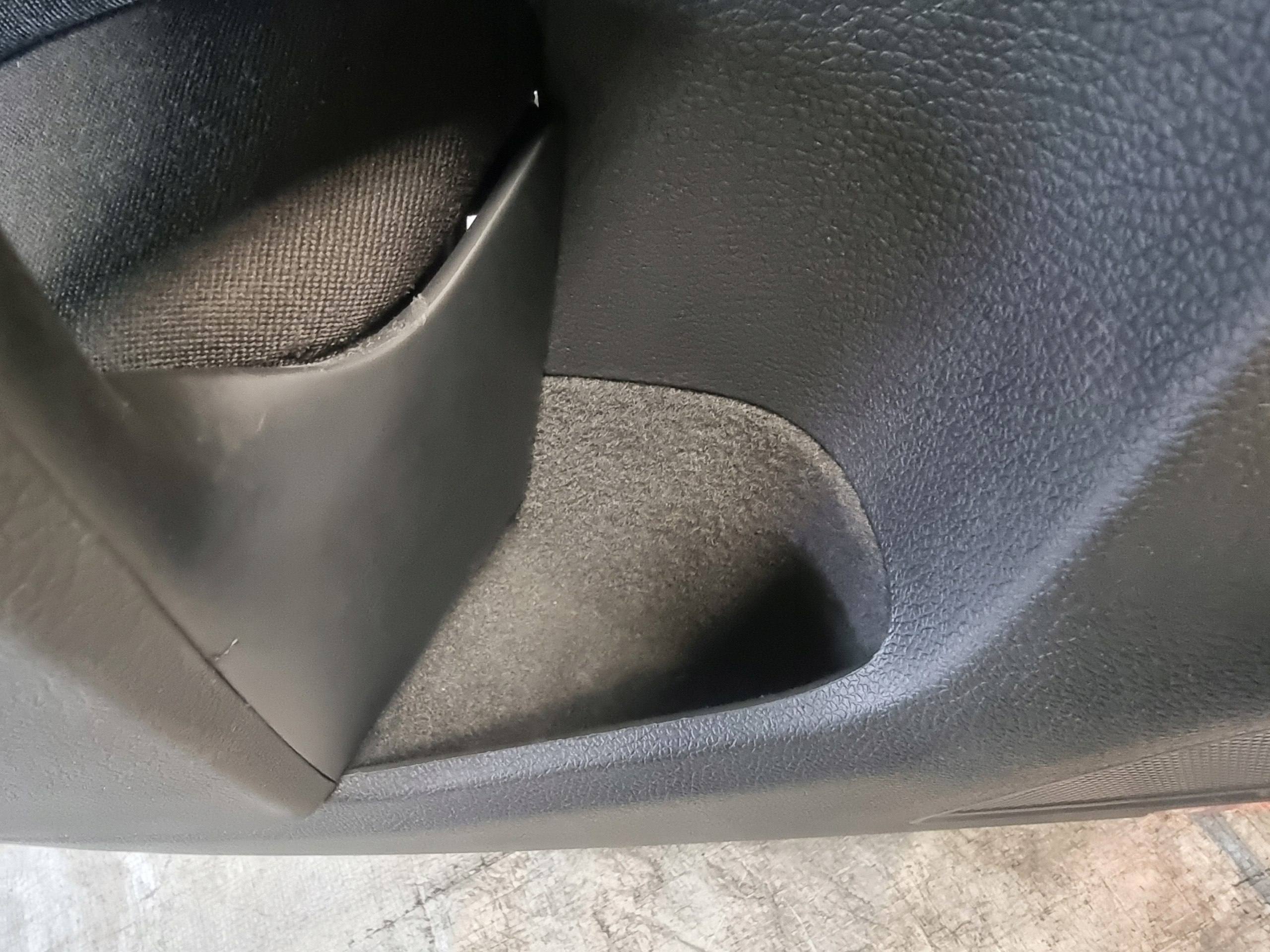дверные карты левый зад vw GOLF VI HB 10r