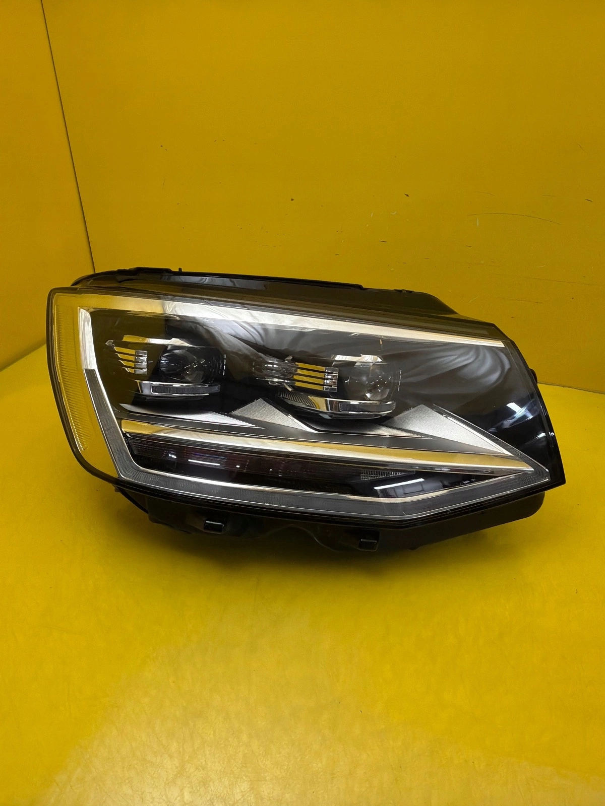 light right front VW T6 Full Led 7E1941036A