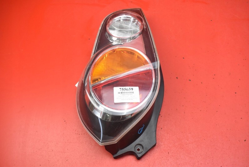 фонарь правый Chevrolet SPARK 3 III M300 10-15