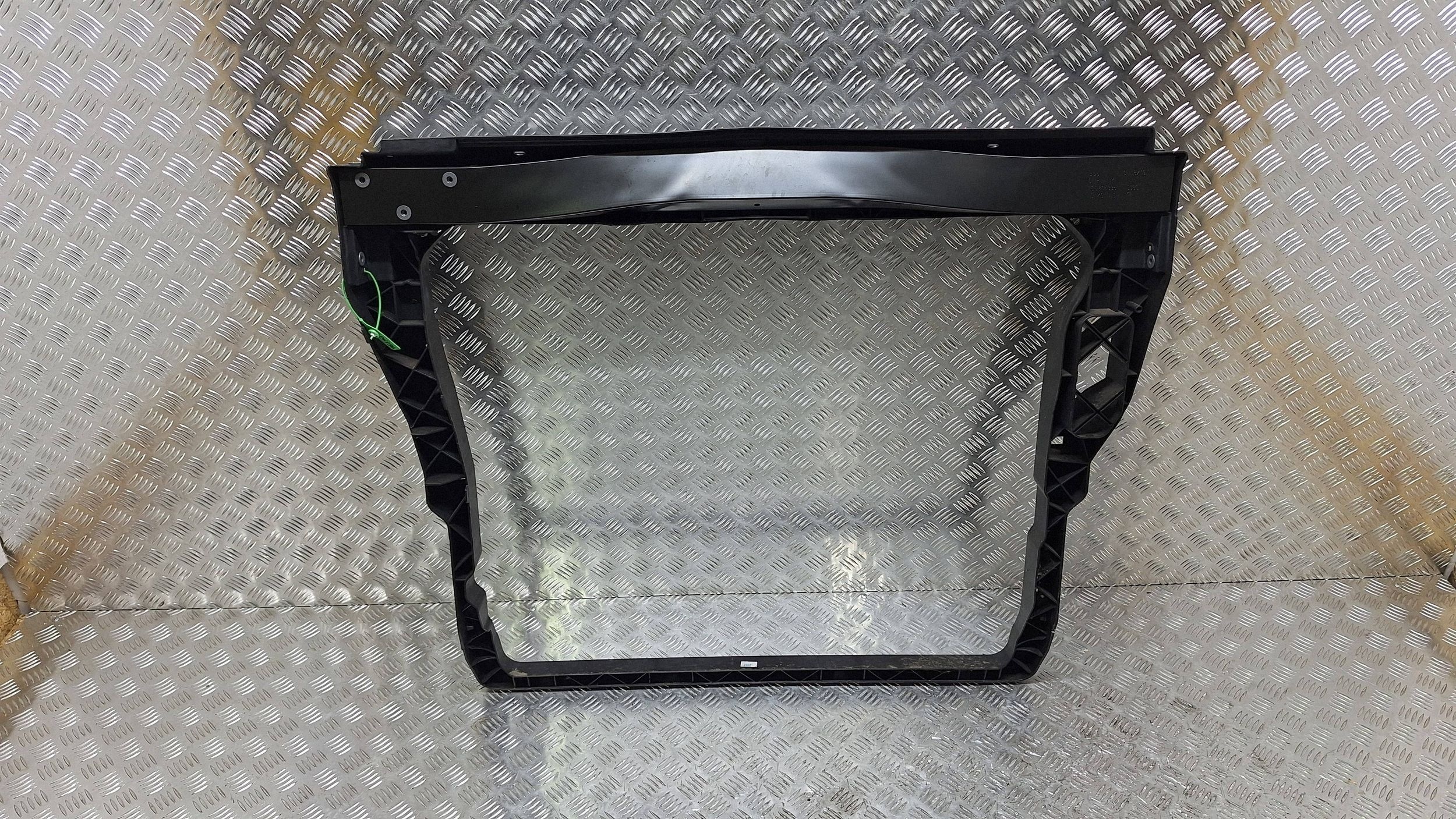 support panel for radiators pillar iron original 7C0805335 VW CRAFTER II 7C MAN TGE