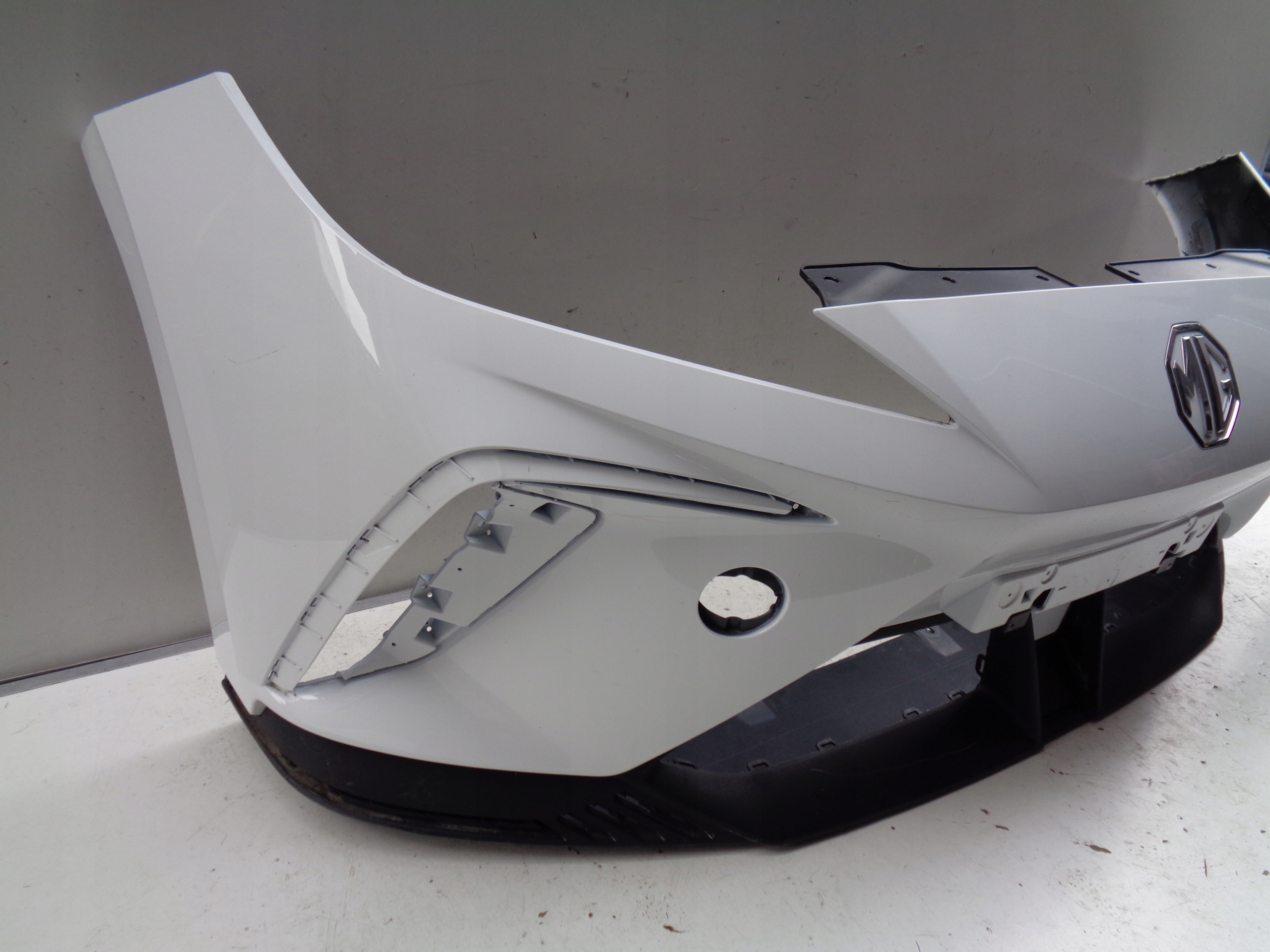 FRONT BUMPER MG 4 MG4 22- EV NR 44623