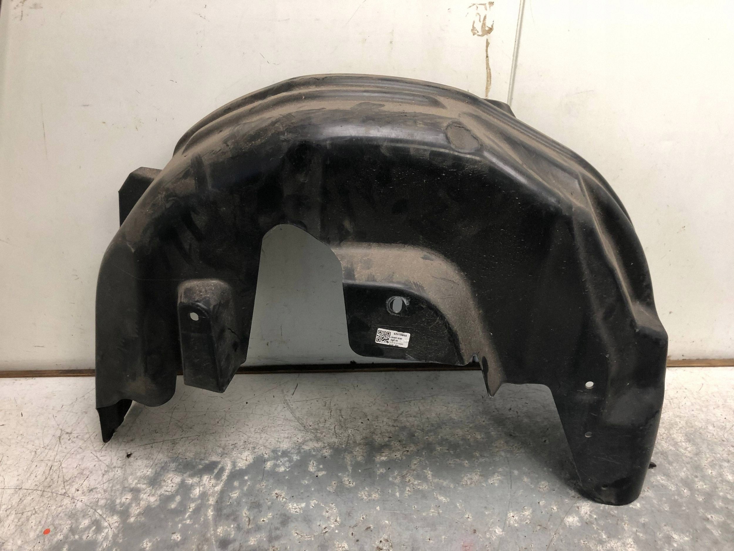 mudguard right rear part JEEP AVENGER 52170950