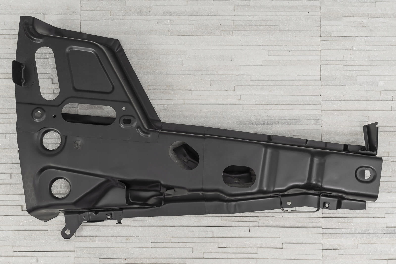 JEEP GRAND CHEROKEE WK2 CWIARTKA PRZEDNIA LEWA Strona zabudowy przod lewa