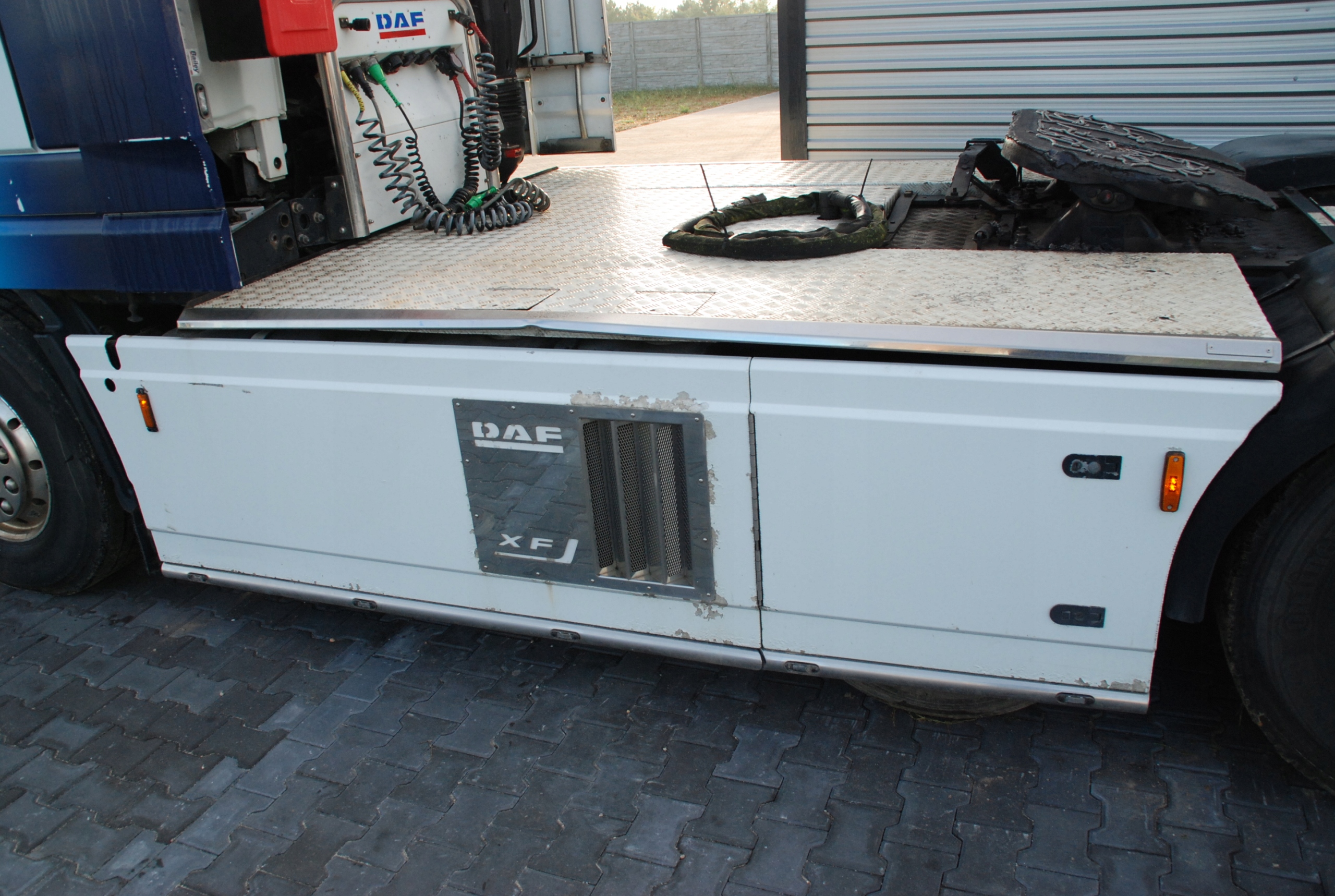 DAF 105 XF 6X2 ЗАХИСНИЙ ЛИСТ АЛЮМІНІЄВА РАМА КОМПЛЕКТ.