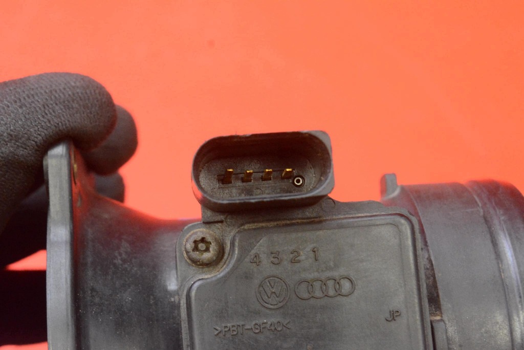 flow meter 06A906461B AUDI A3 8L 1.6 8V 101 KM 96-00