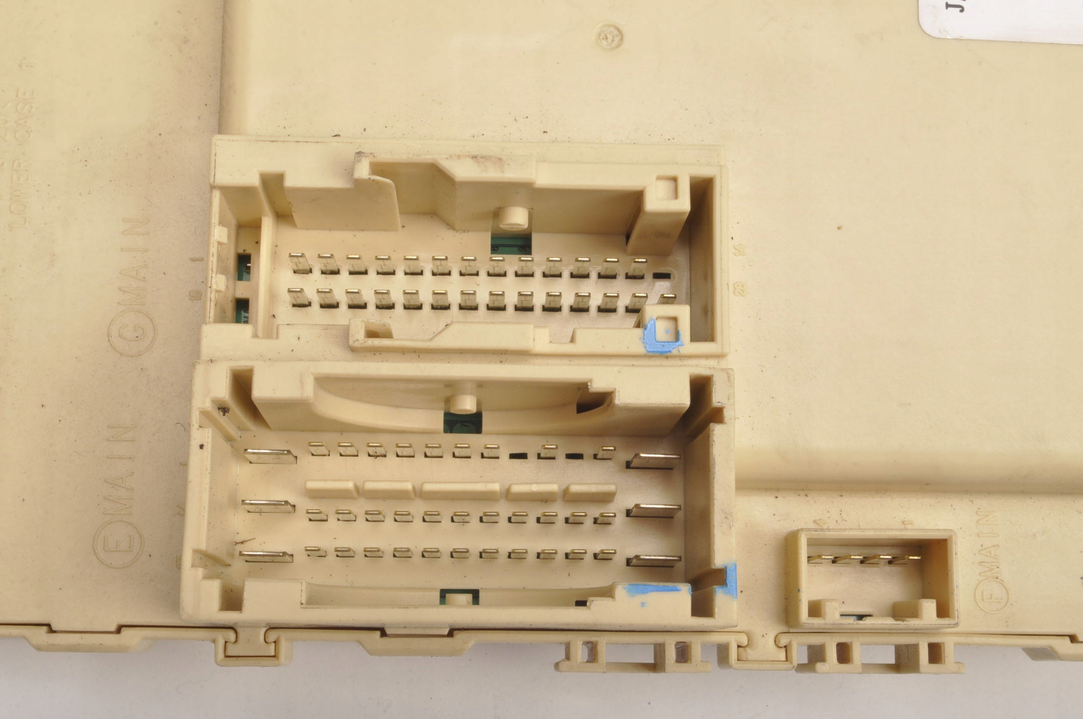 KIA OPTIMA III SKRZYNKA BEZPIECZNIKÓW 91950-2T110 Typ samochodu Samochody osobowe