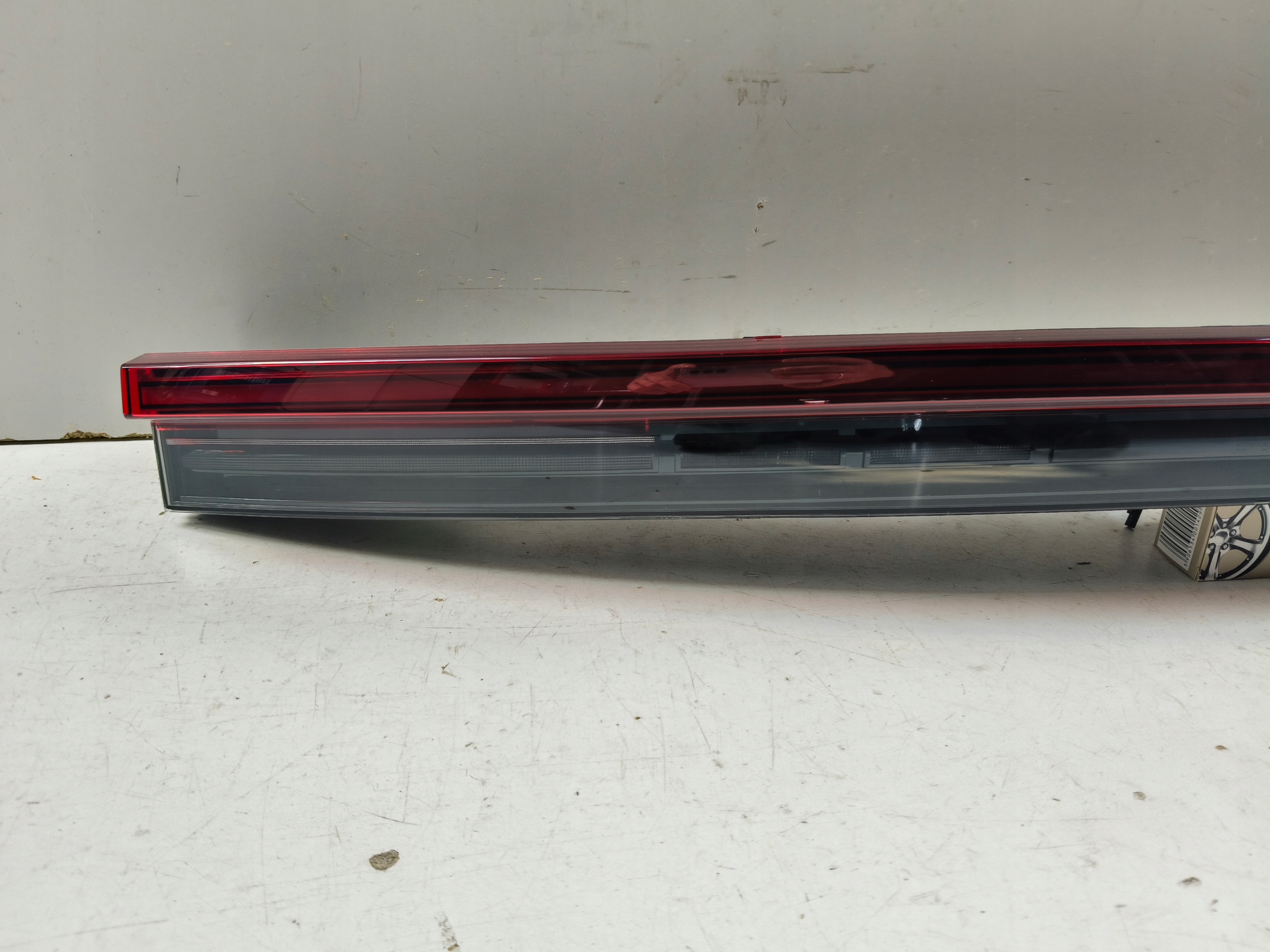 light rear cap bonnet VOLVO POLESTAR 4 24- LED