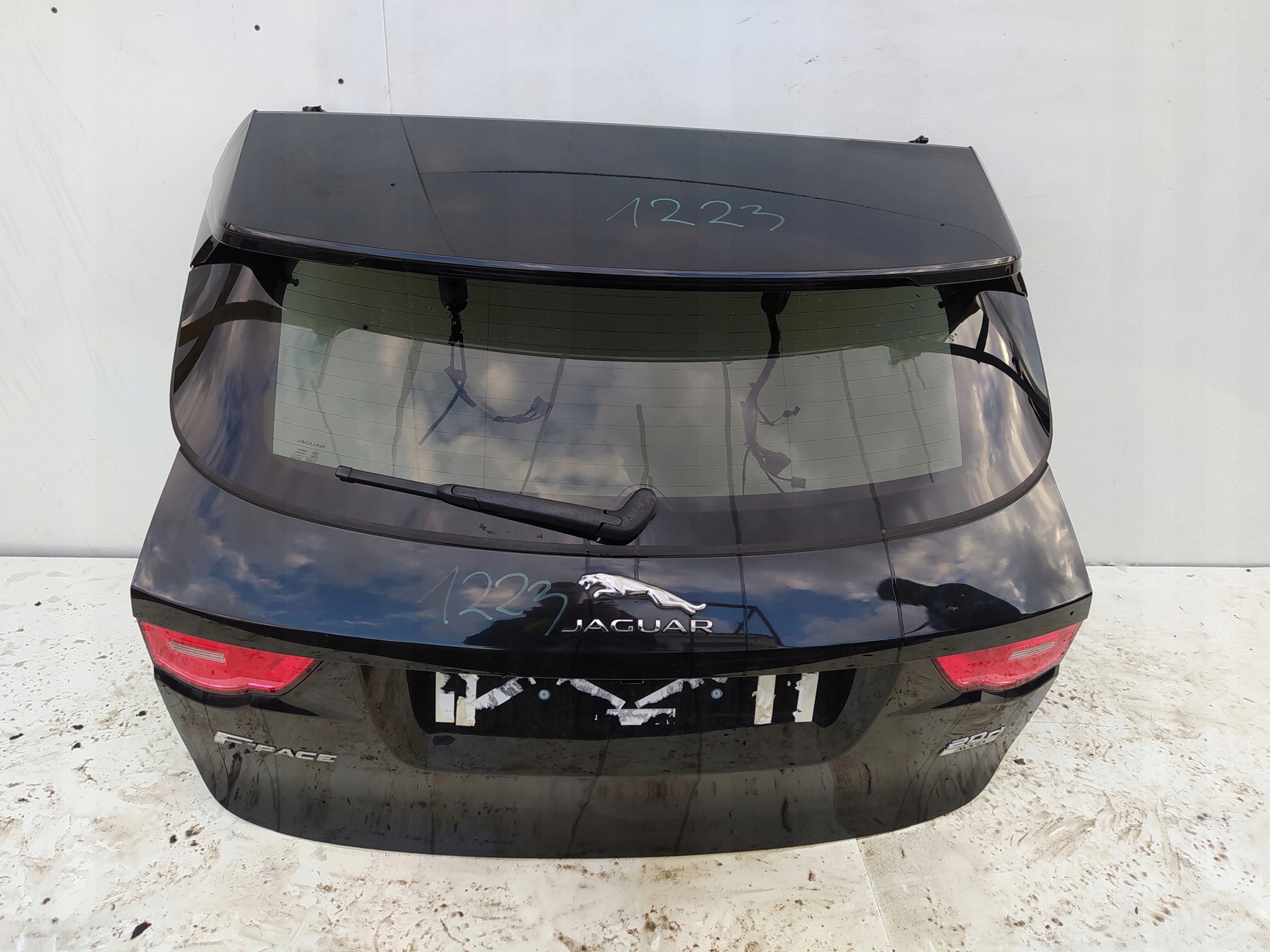 JAGUAR F PACE LRC 697 KLAPA TYŁ TYLNA