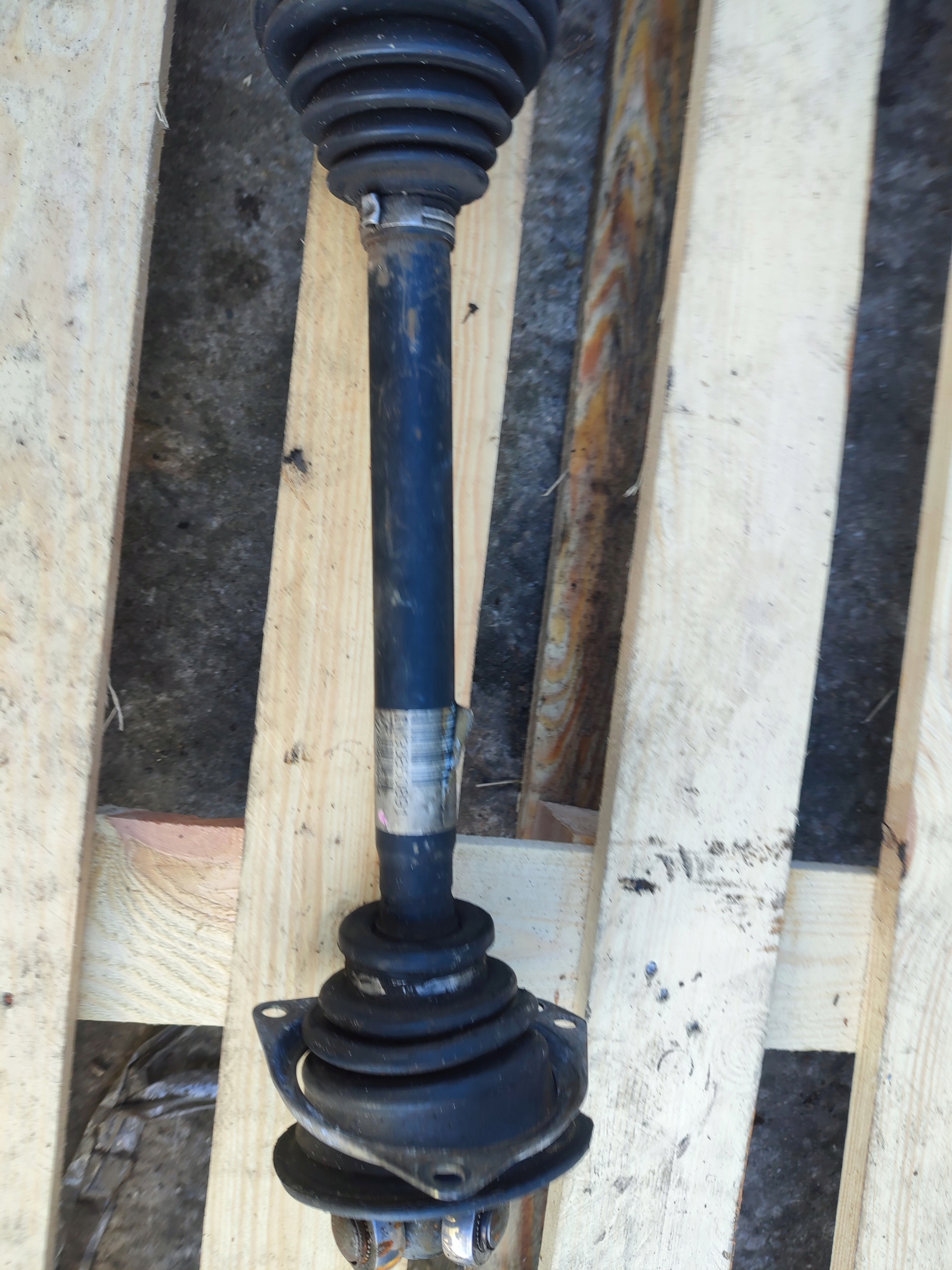 semi-axis left front 2.5 D VIVARO A Renault Trafic II 93850891