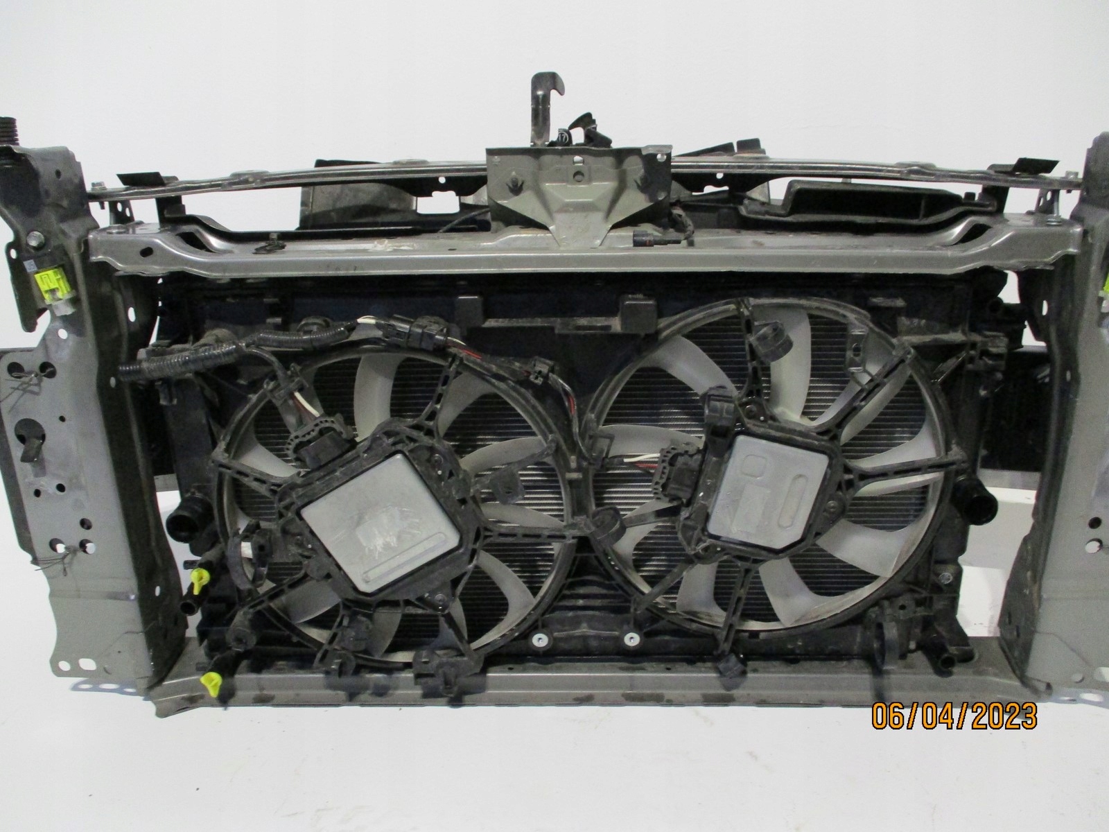 CHŁODNICE PAS PRZEDNI LEXUS UX 1,8i hybr Producent części Lexus OE