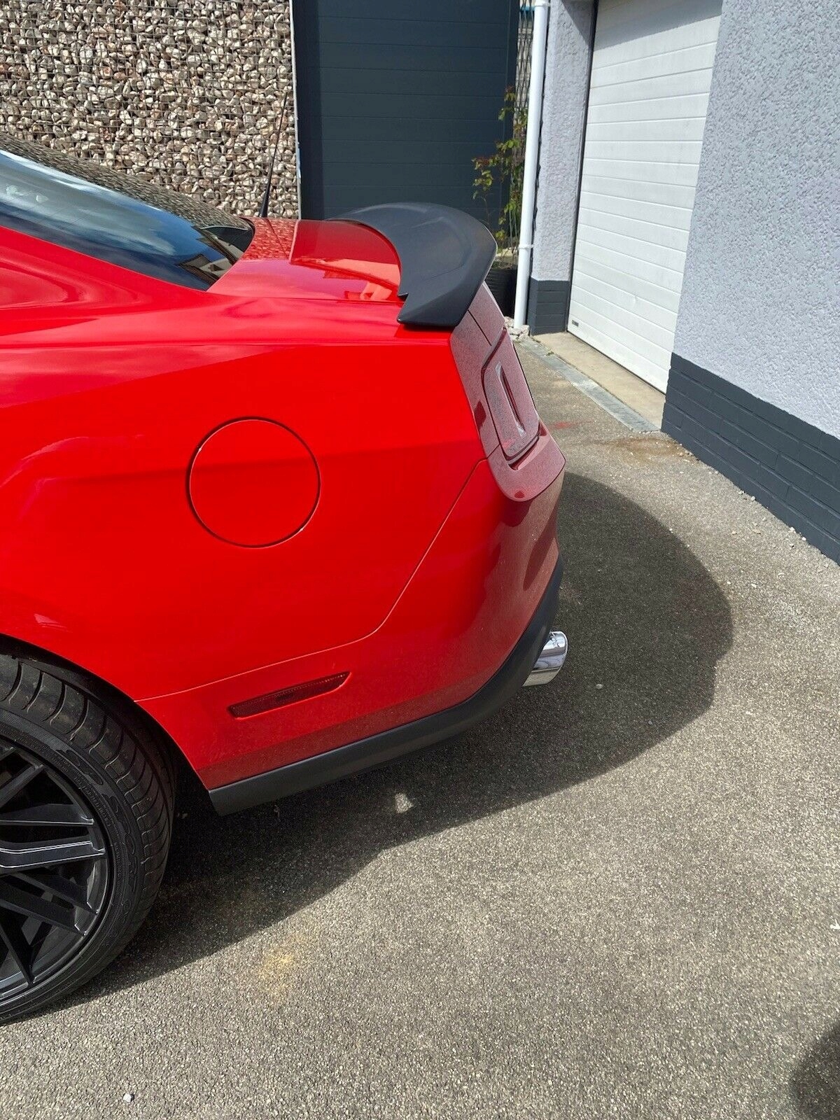 Spoiler Lotka Tylnej Klapy OE MUSTANG 2010-2014 Producent części Ikon Motorsports